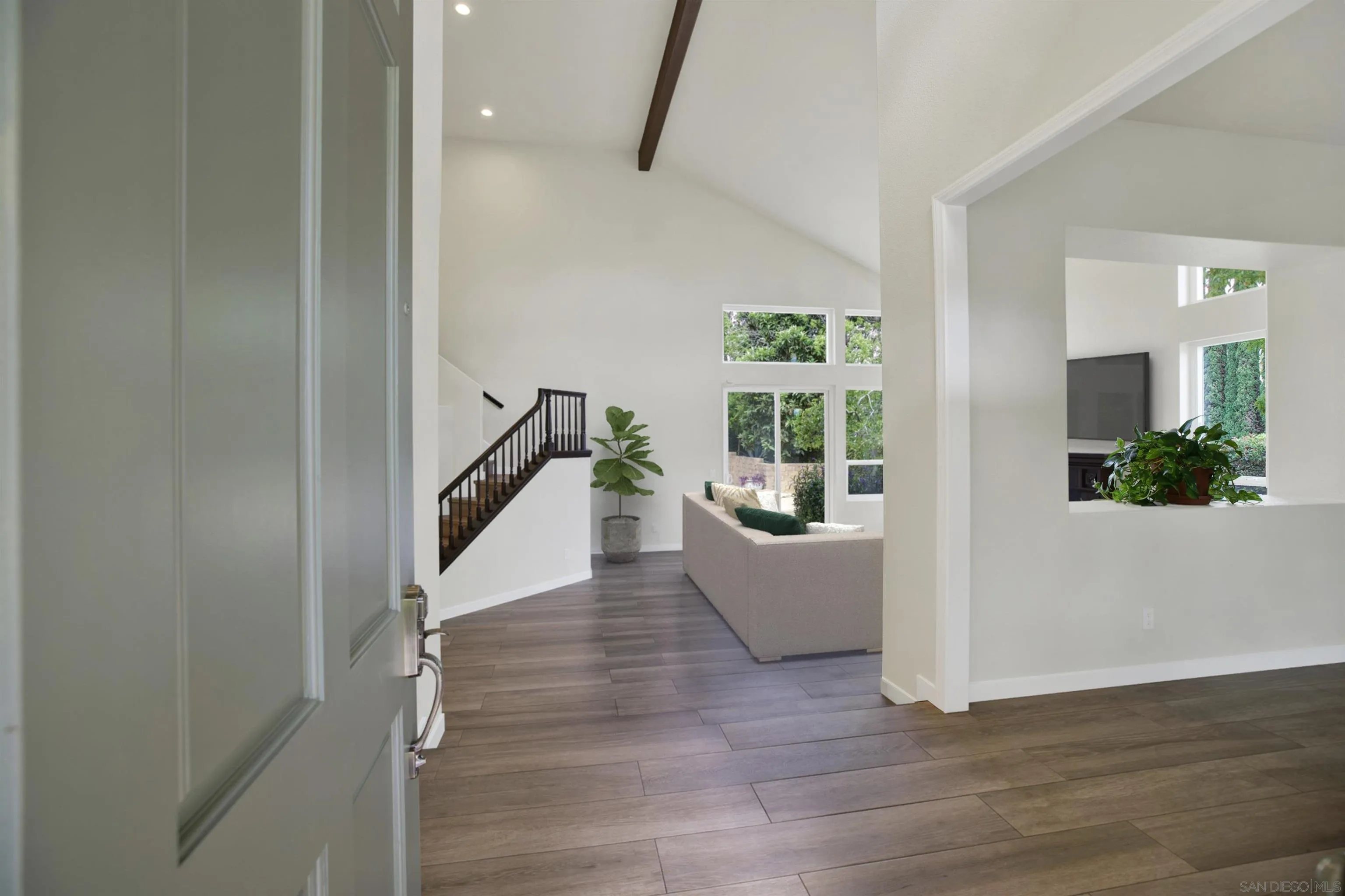 https://cdn.realtyfeed.com/cdn/127/260012489/491cd2c1909c229a311660869a8cc58a.webp