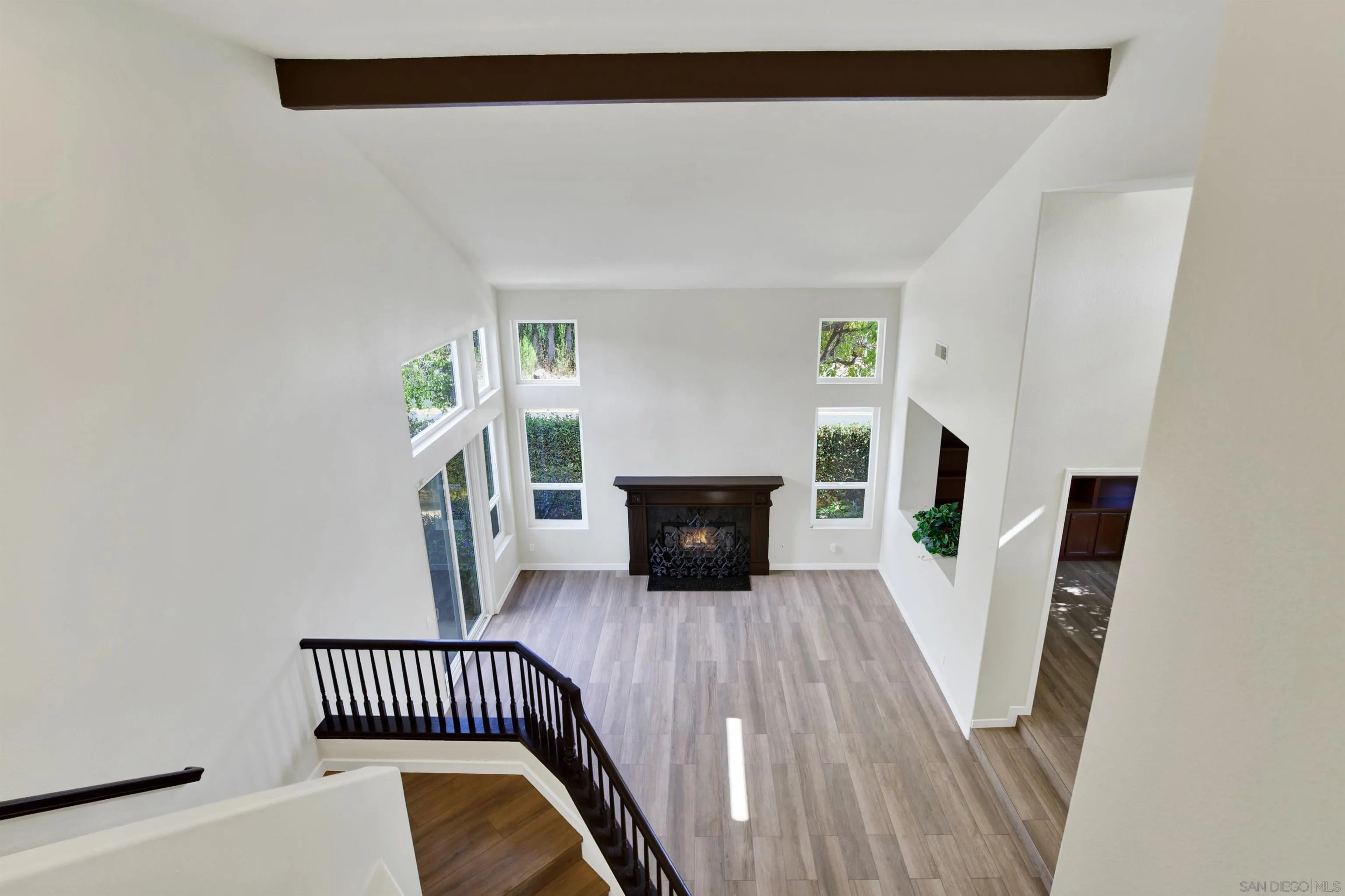 https://cdn.realtyfeed.com/cdn/127/260012489/8cce62072f29b55b409c5cc34c324963.webp
