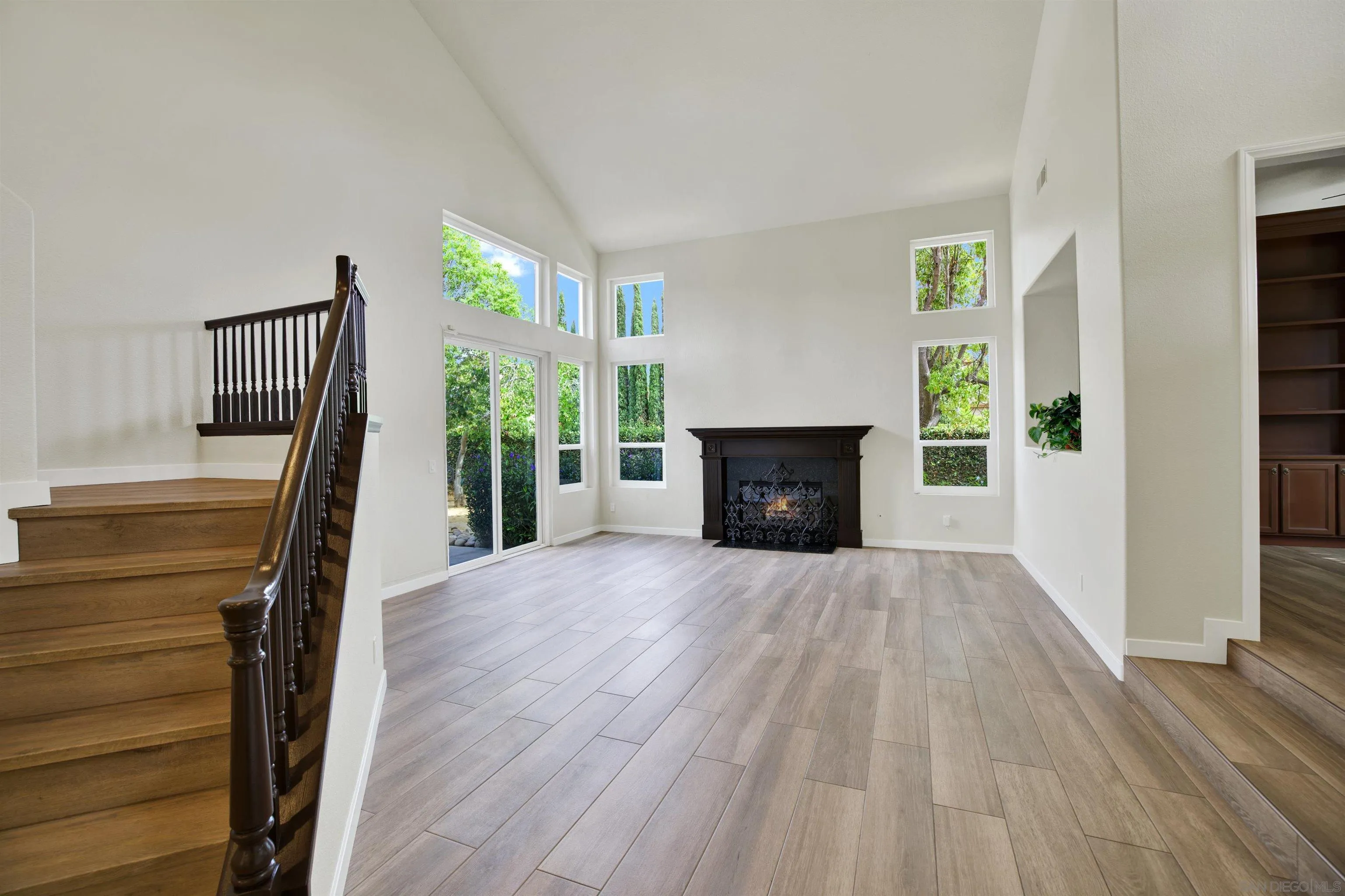 https://cdn.realtyfeed.com/cdn/127/260012489/edd40555afe0e9c508f7e2b9e5e08875.webp
