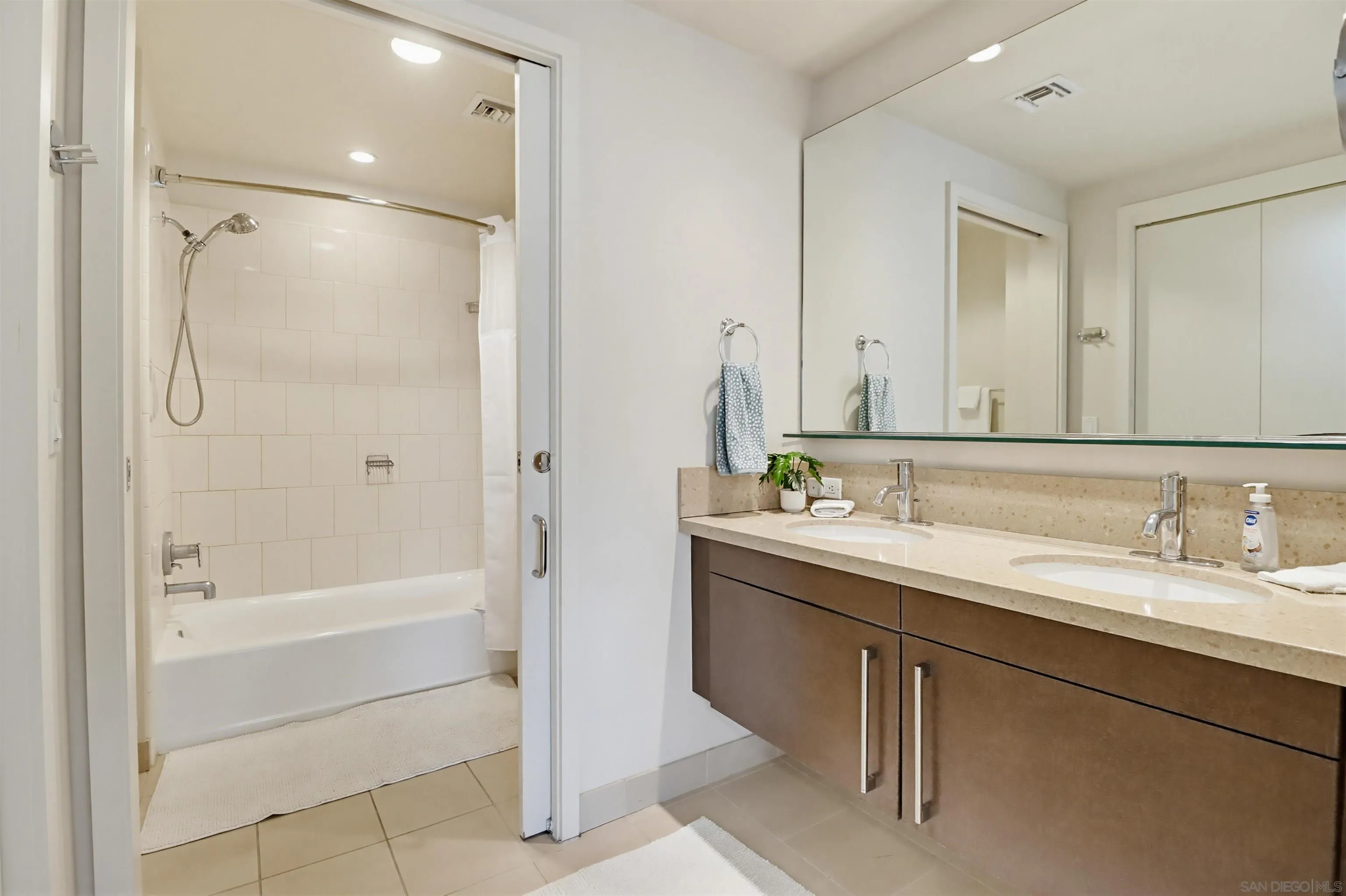 Photo #18: 260012490 Listing: Photo #18