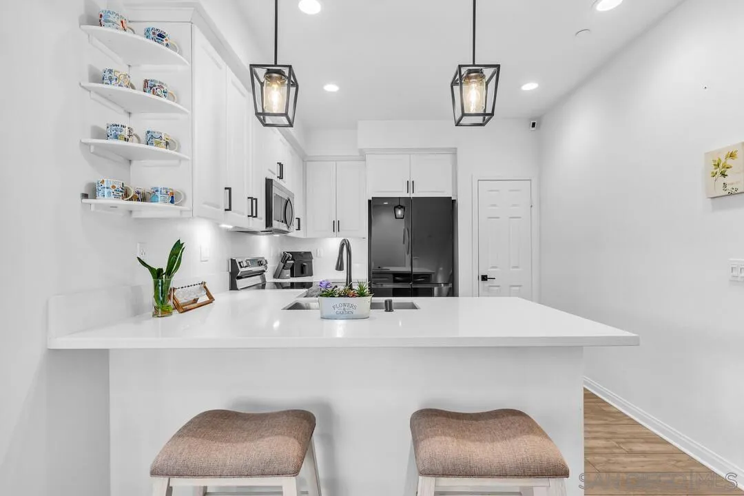 https://cdn.realtyfeed.com/cdn/127/260012491/567ec417d419bf597d1c569d42b6a73e.webp