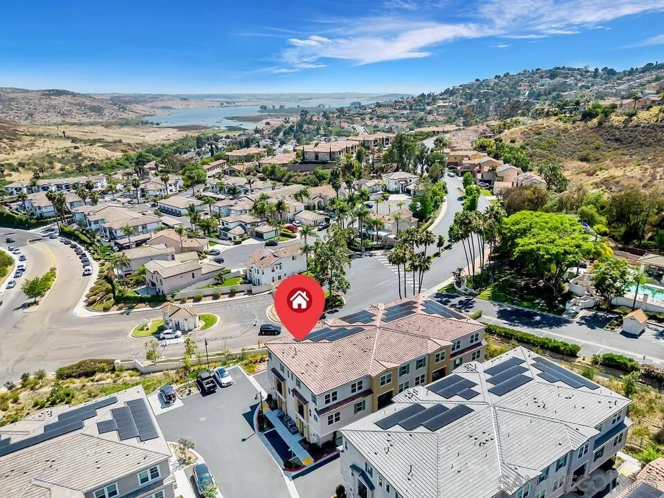 https://cdn.realtyfeed.com/cdn/127/260012491/7d06f7cc9f7ecc3f61abcd7765a5a45b.webp