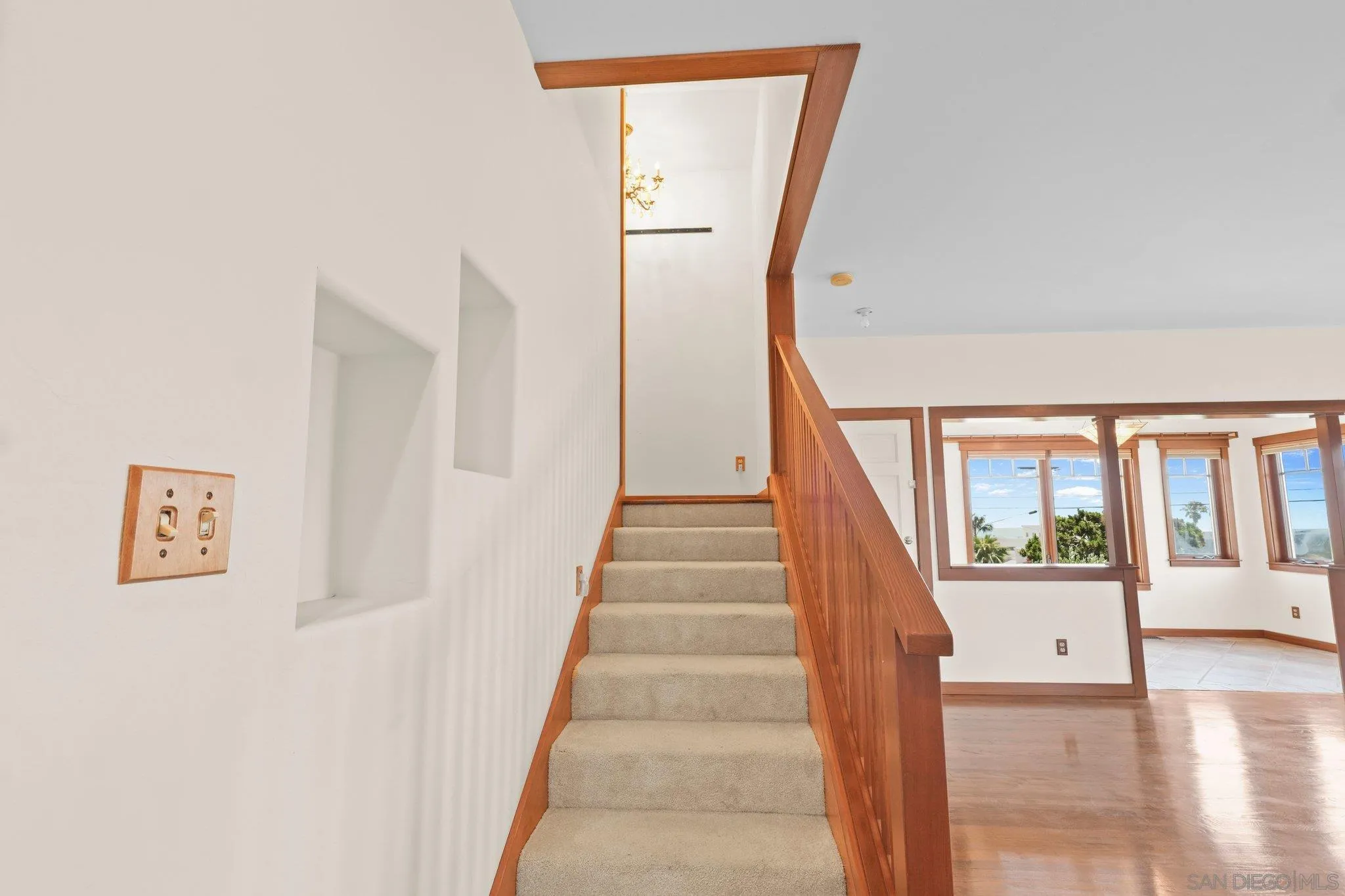 https://cdn.realtyfeed.com/cdn/127/260012492/14cbcd79b5b156db863cecee5658b350.webp