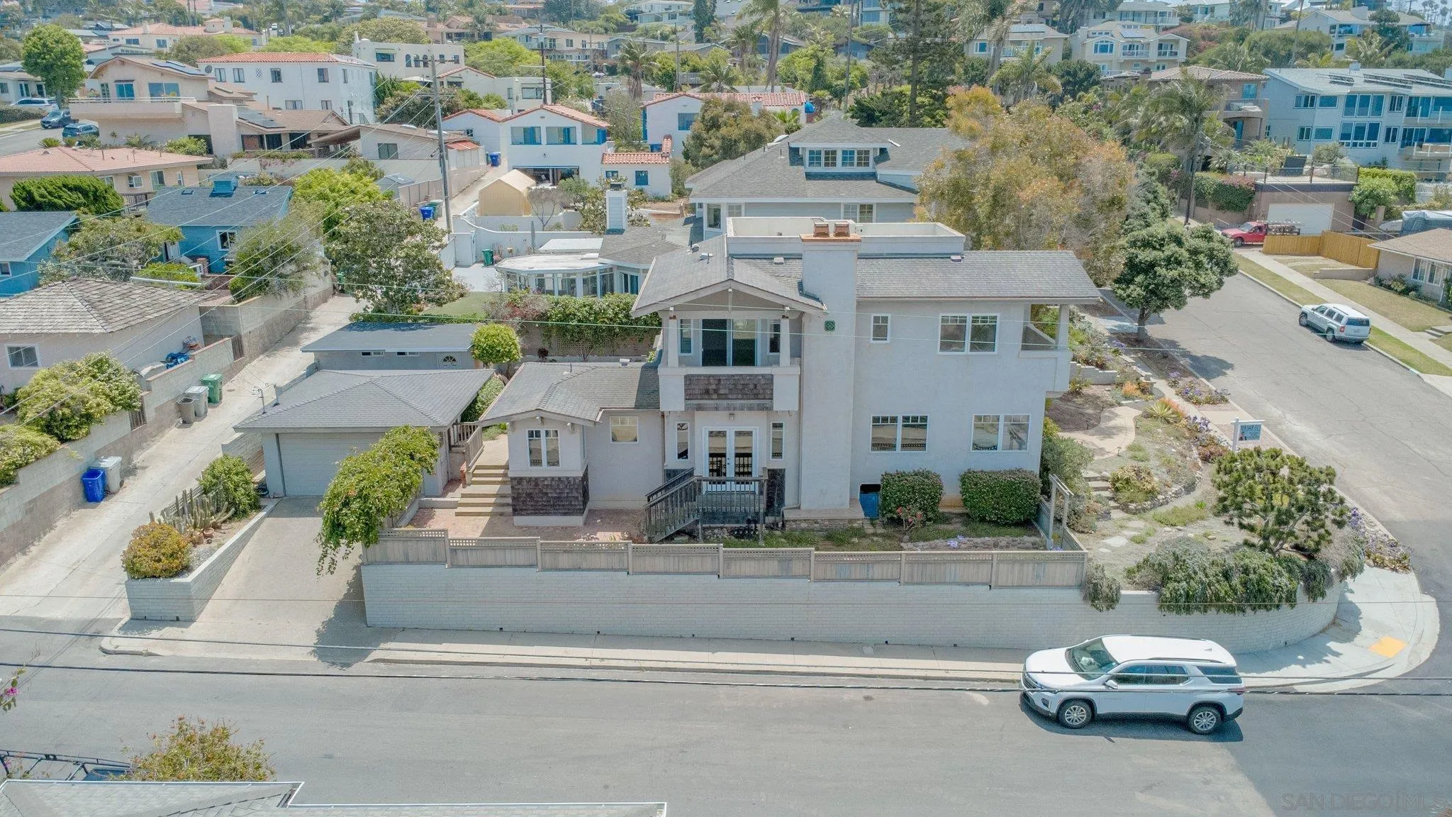 https://cdn.realtyfeed.com/cdn/127/260012492/880f579101b9514b4e631b258e47a8f8.webp