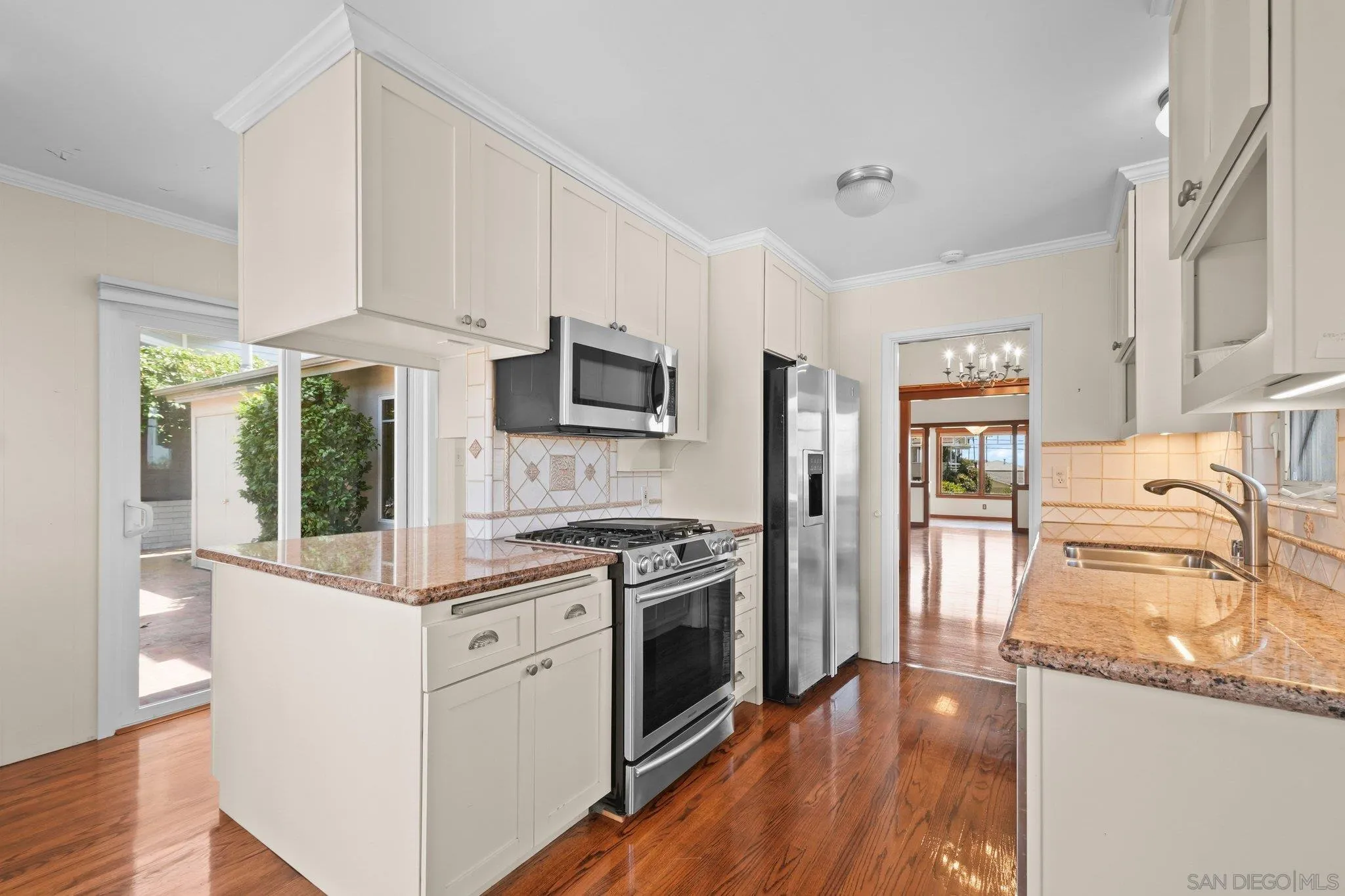 https://cdn.realtyfeed.com/cdn/127/260012492/917ab2889767f5b19807bf26e4ec6a64.webp