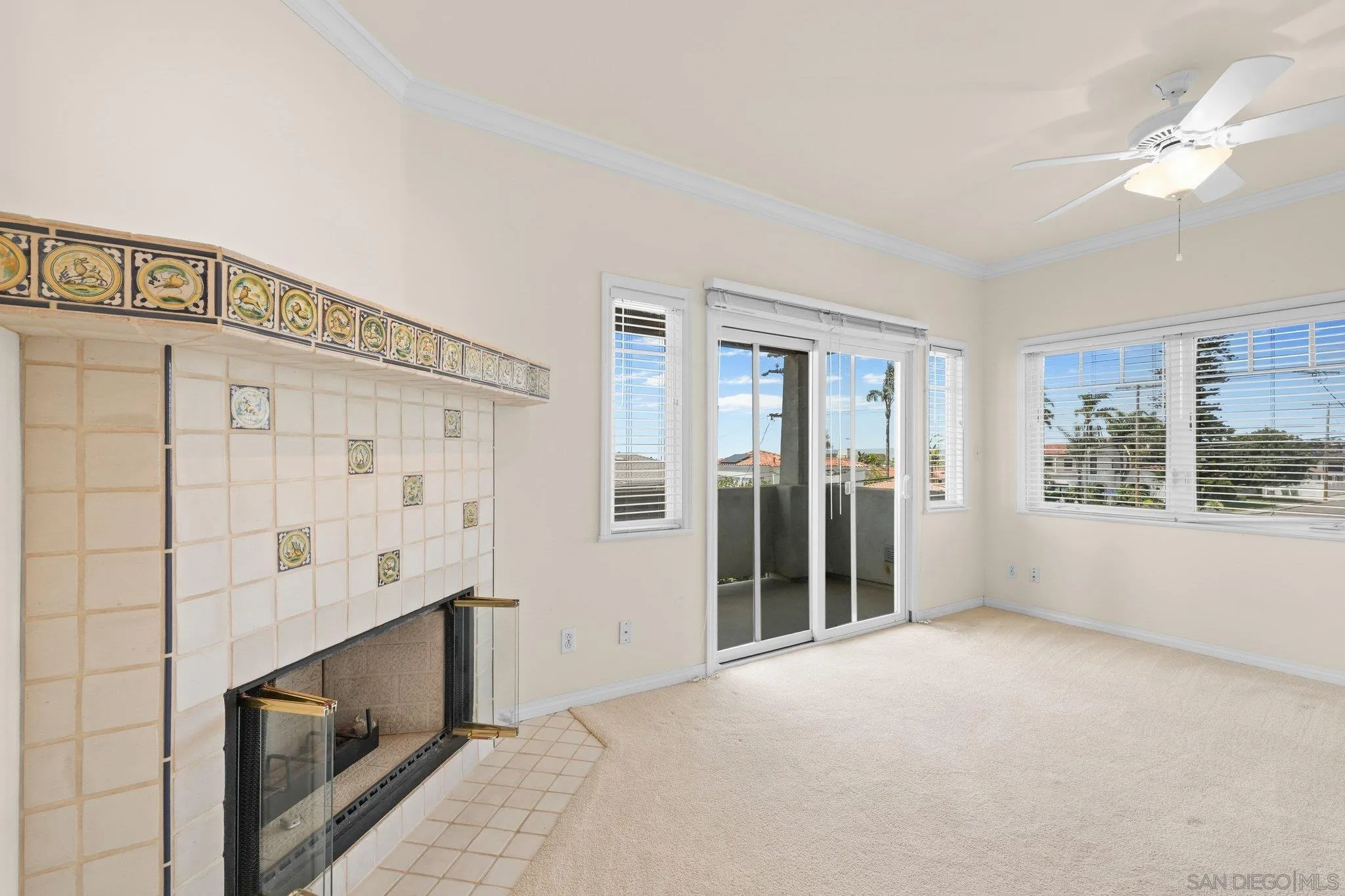 https://cdn.realtyfeed.com/cdn/127/260012492/fd1887f3b8a22490ee7070774c71dcb1.webp