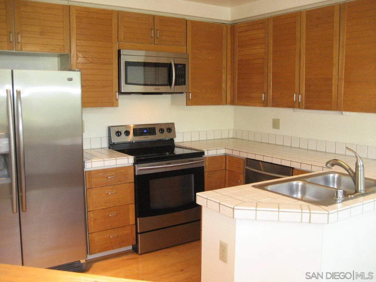 Photo #9: 260012494 Listing: Photo #9
