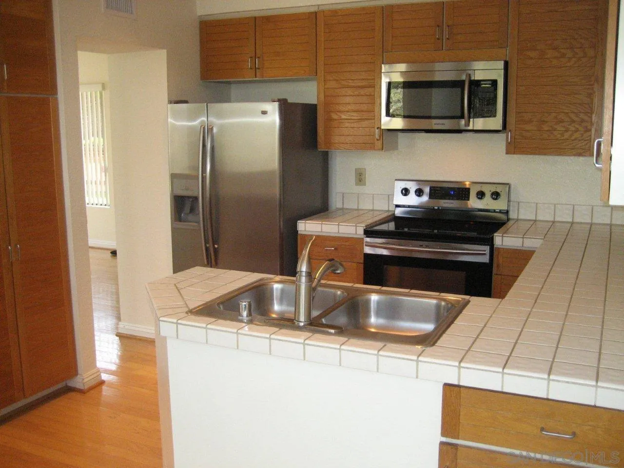 Photo #10: 260012494 Listing: Photo #10