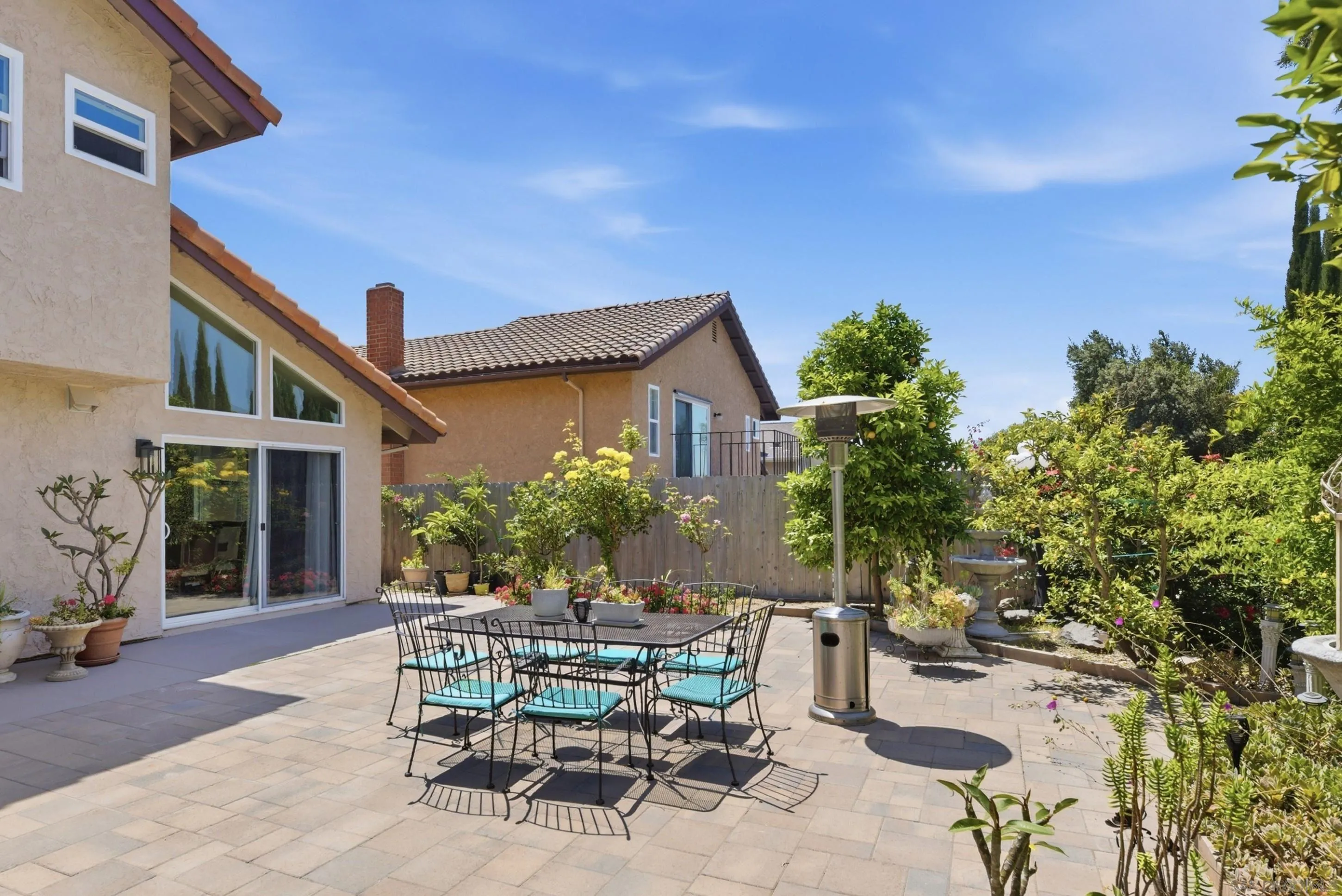 https://cdn.realtyfeed.com/cdn/127/260012497/018dc826202f680dda37ac6b61e926dd.webp