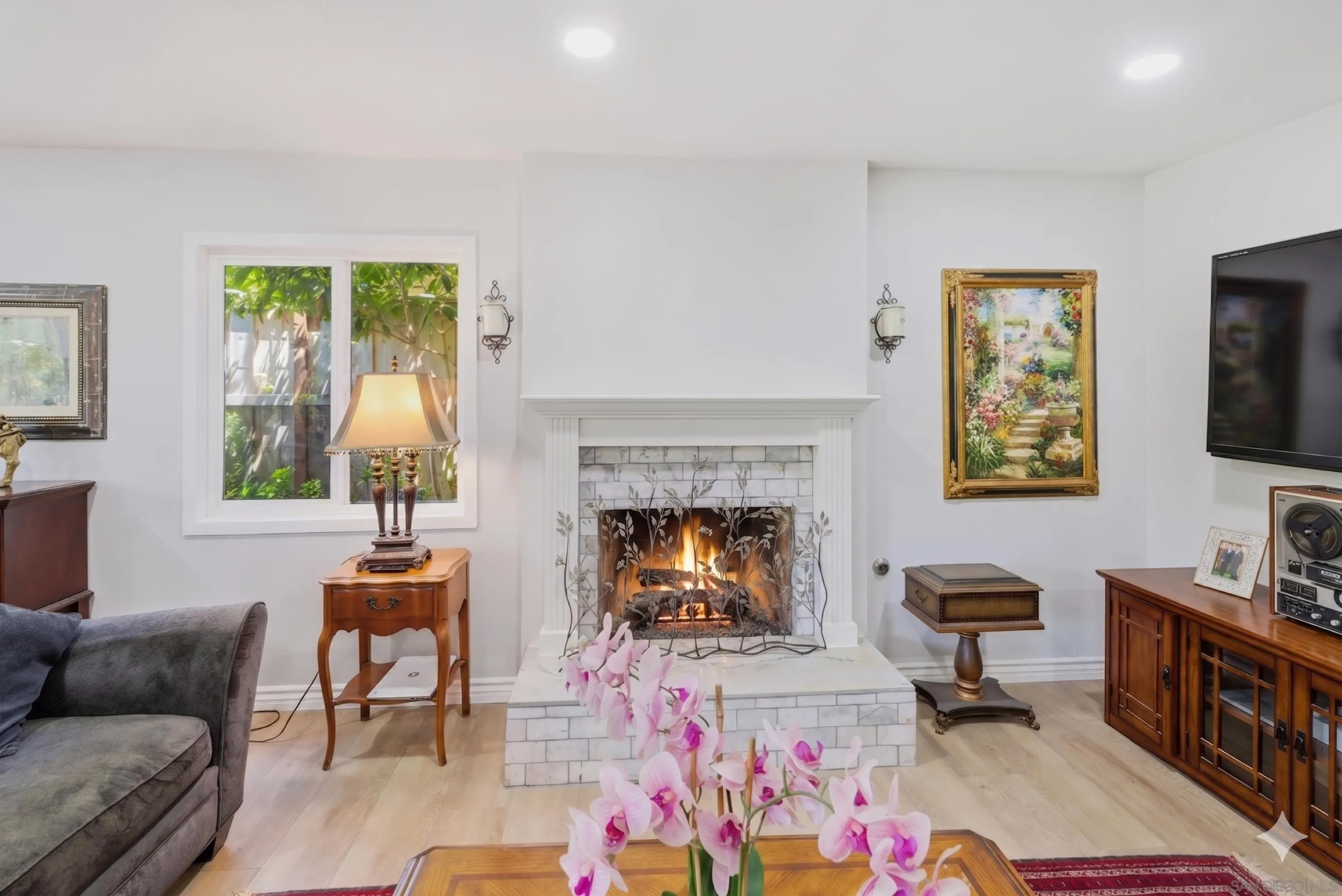 https://cdn.realtyfeed.com/cdn/127/260012497/1d64f4b7e559f50bfb62fac808fea9da.webp
