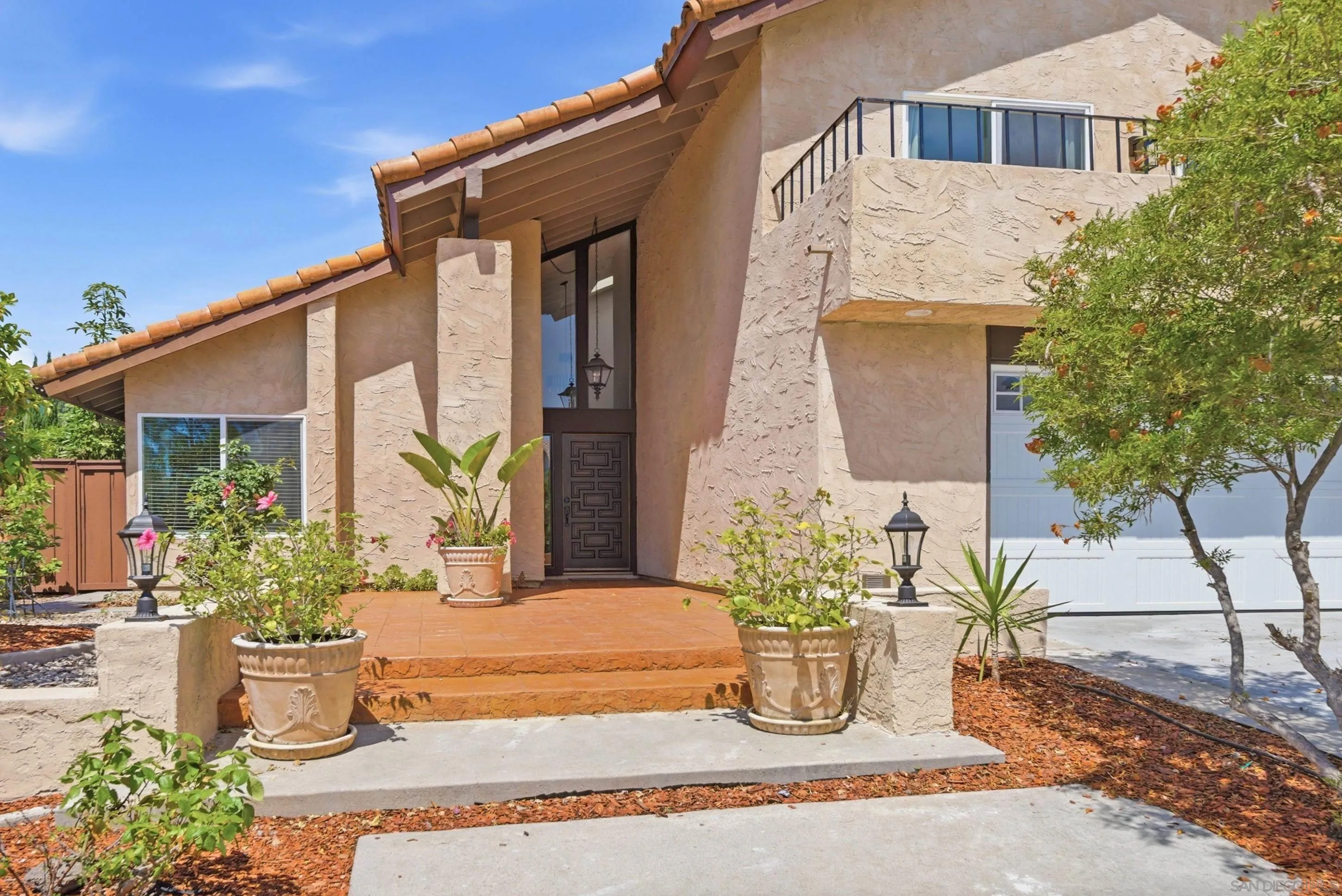 https://cdn.realtyfeed.com/cdn/127/260012497/28de0ead4bb8b20acbd94ef5d85d8975.webp