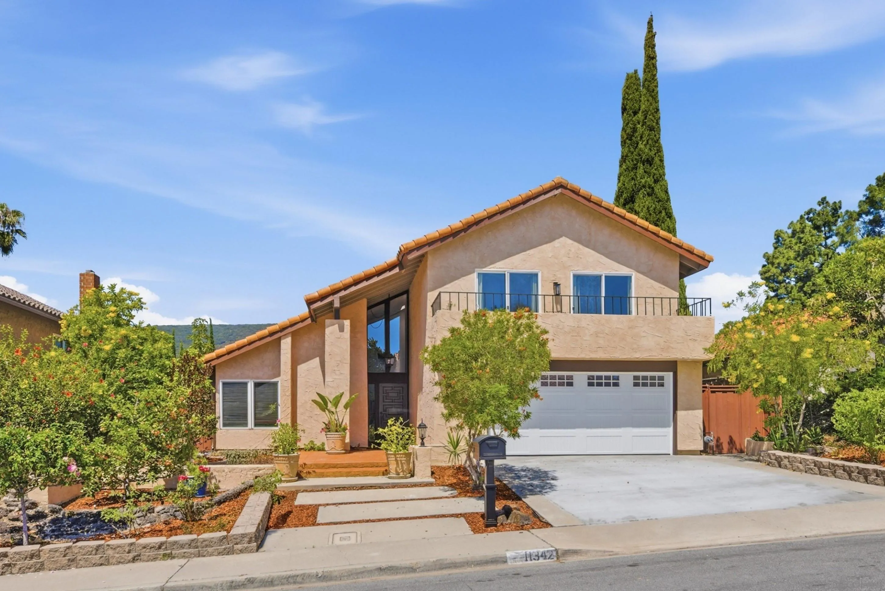 https://cdn.realtyfeed.com/cdn/127/260012497/2de146ce49325c46f3501c3b82e13bdd.webp