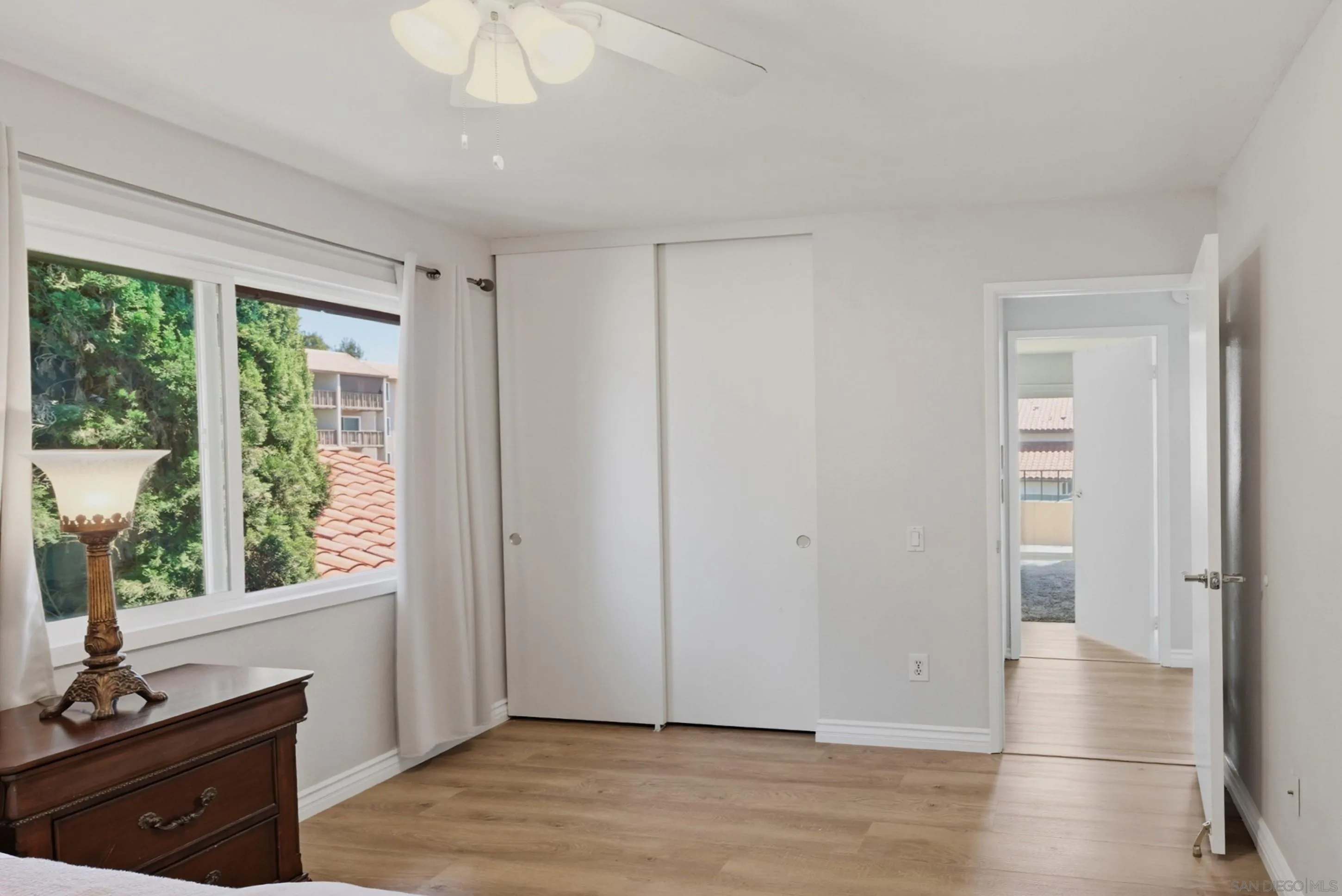 https://cdn.realtyfeed.com/cdn/127/260012497/6d1c03fcc5e1384847fe025404a25c6e.webp