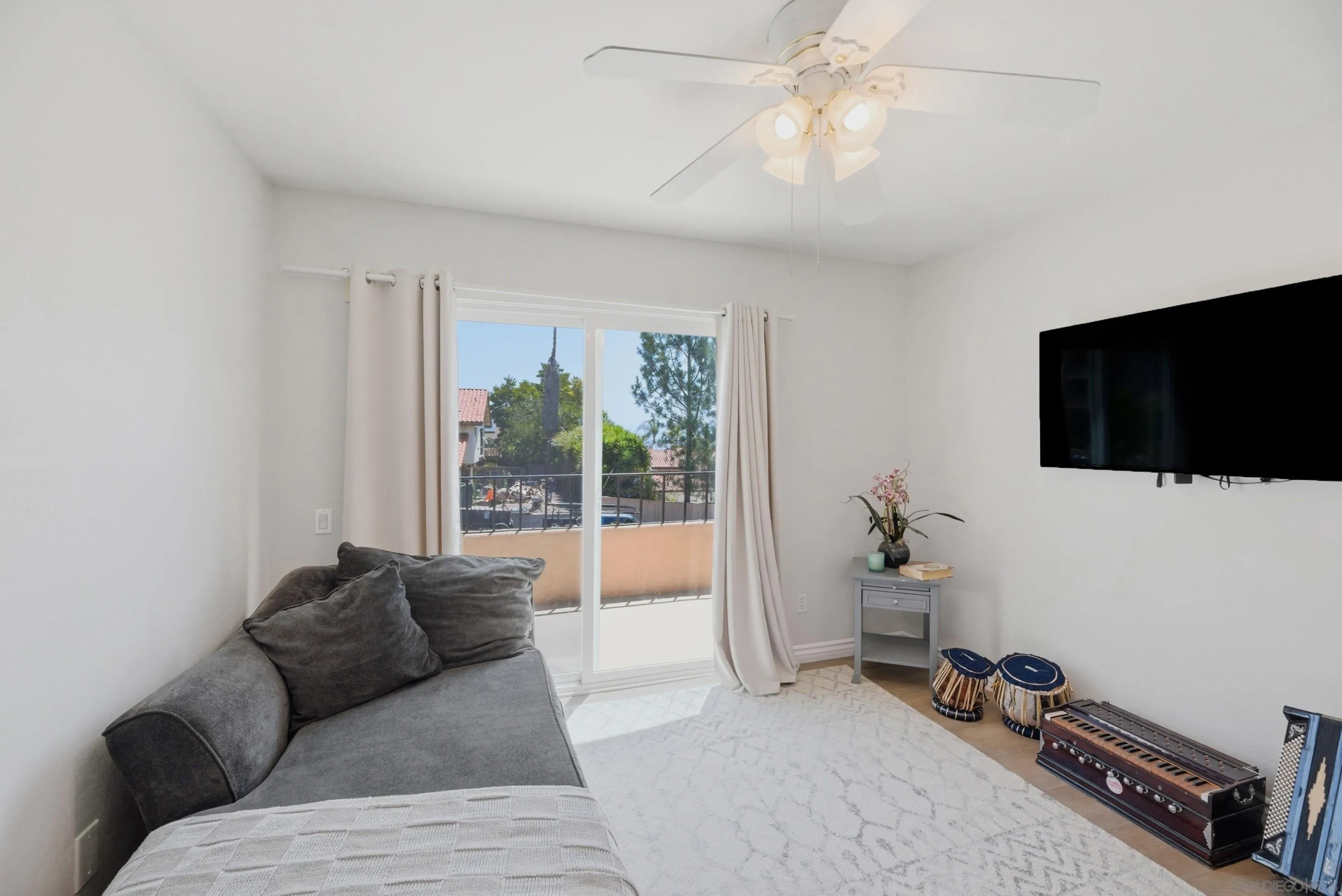 https://cdn.realtyfeed.com/cdn/127/260012497/adbeec025491b4c12a39a471b9d3b9a7.webp