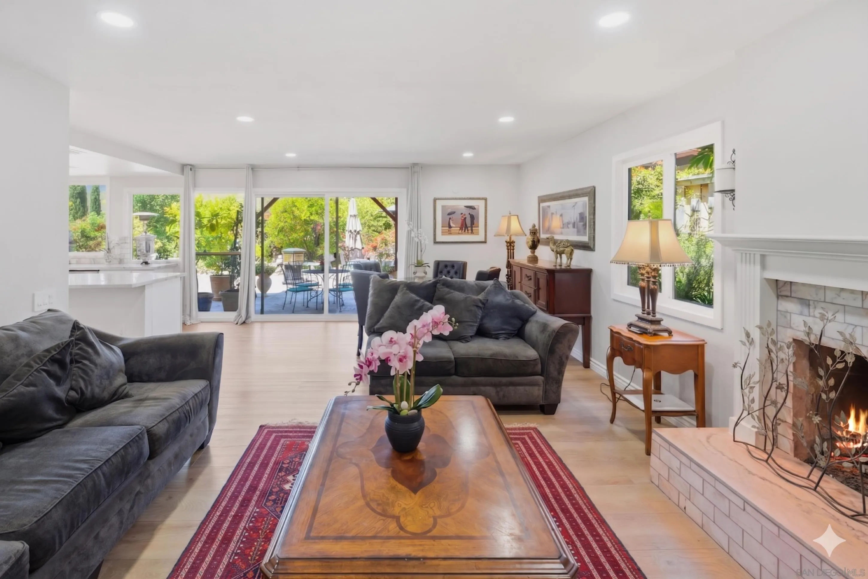 https://cdn.realtyfeed.com/cdn/127/260012497/b6d57c3fca69074f50c67a8096fce850.webp