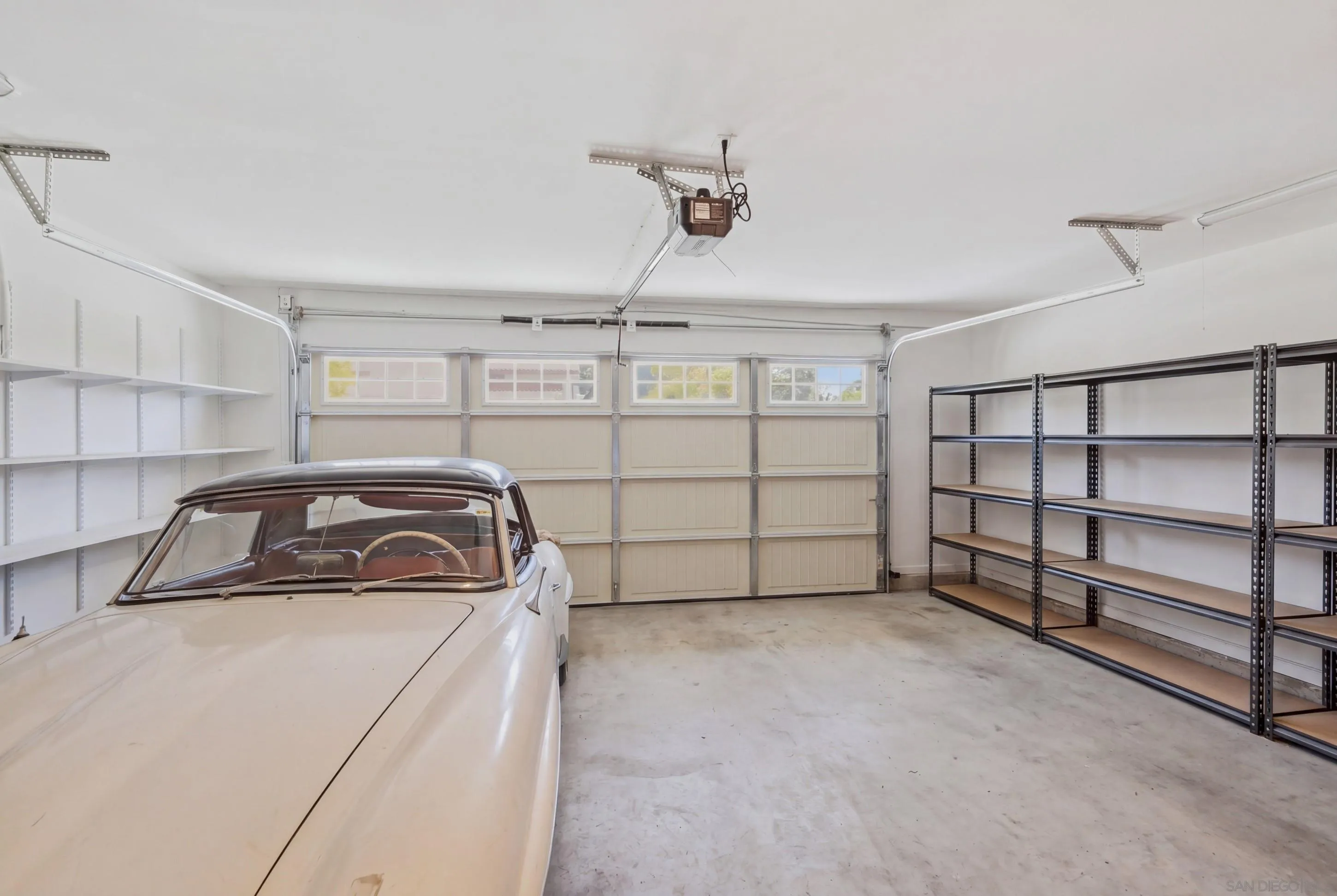 https://cdn.realtyfeed.com/cdn/127/260012497/d03e201b15ba768f4ad3de333b924d72.webp