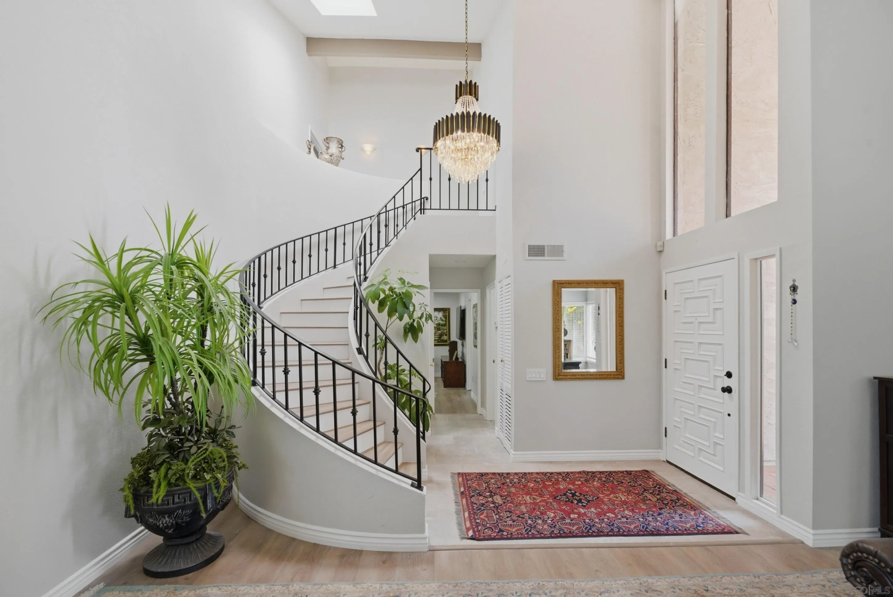 https://cdn.realtyfeed.com/cdn/127/260012497/e09dfefe1e37d79e90dd967836e35a55.webp