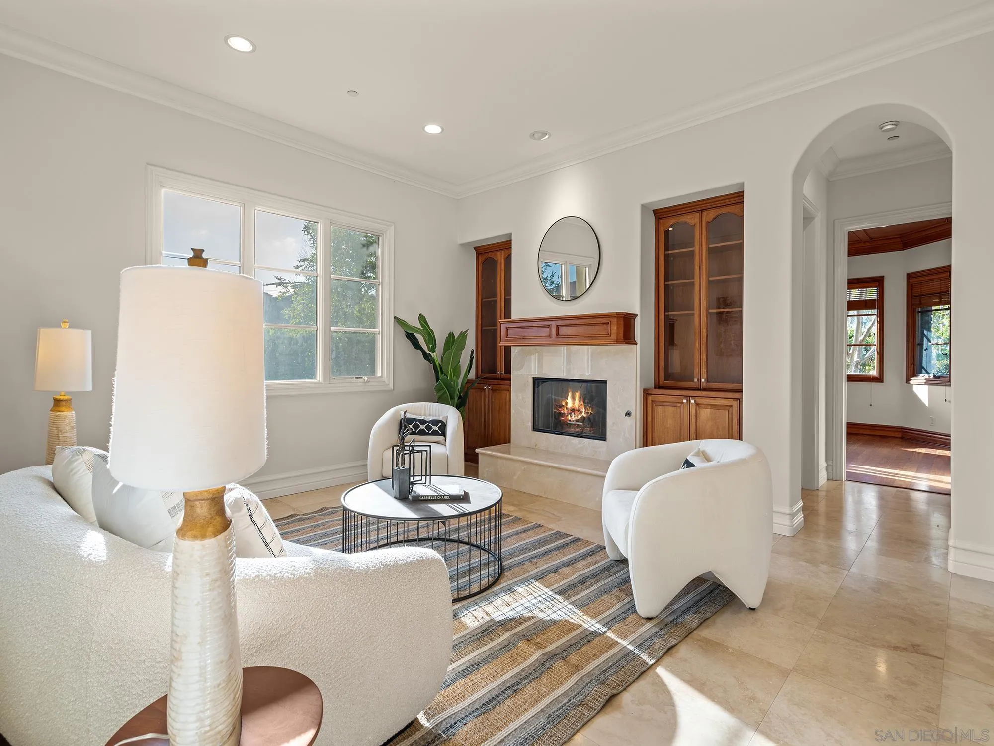 https://cdn.realtyfeed.com/cdn/127/260012499/1453b1e525f04d8e15d2e2f168219aaa.webp