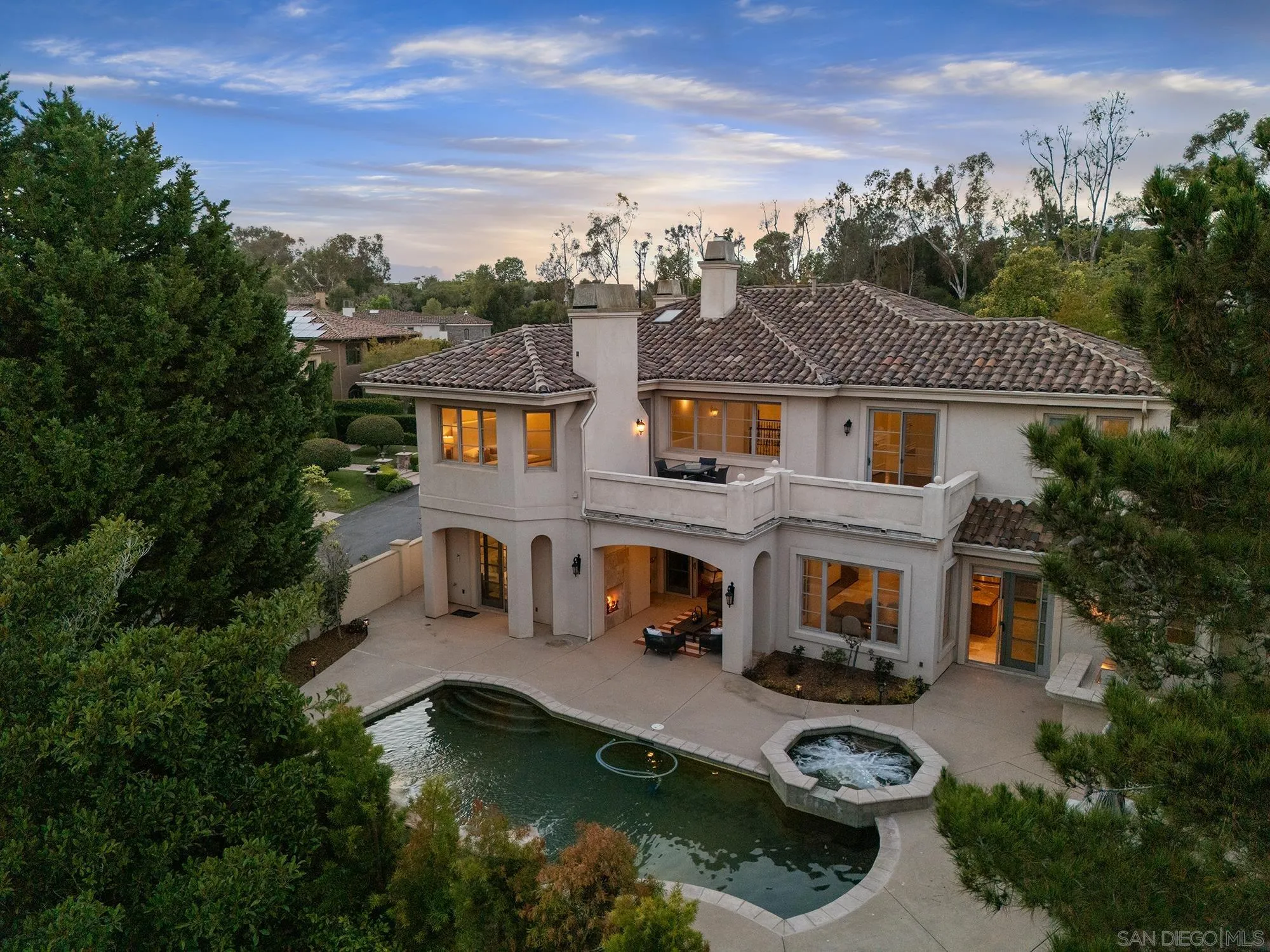 https://cdn.realtyfeed.com/cdn/127/260012499/5539a38994d9cd8ae6572d89ce6ebbbb.webp