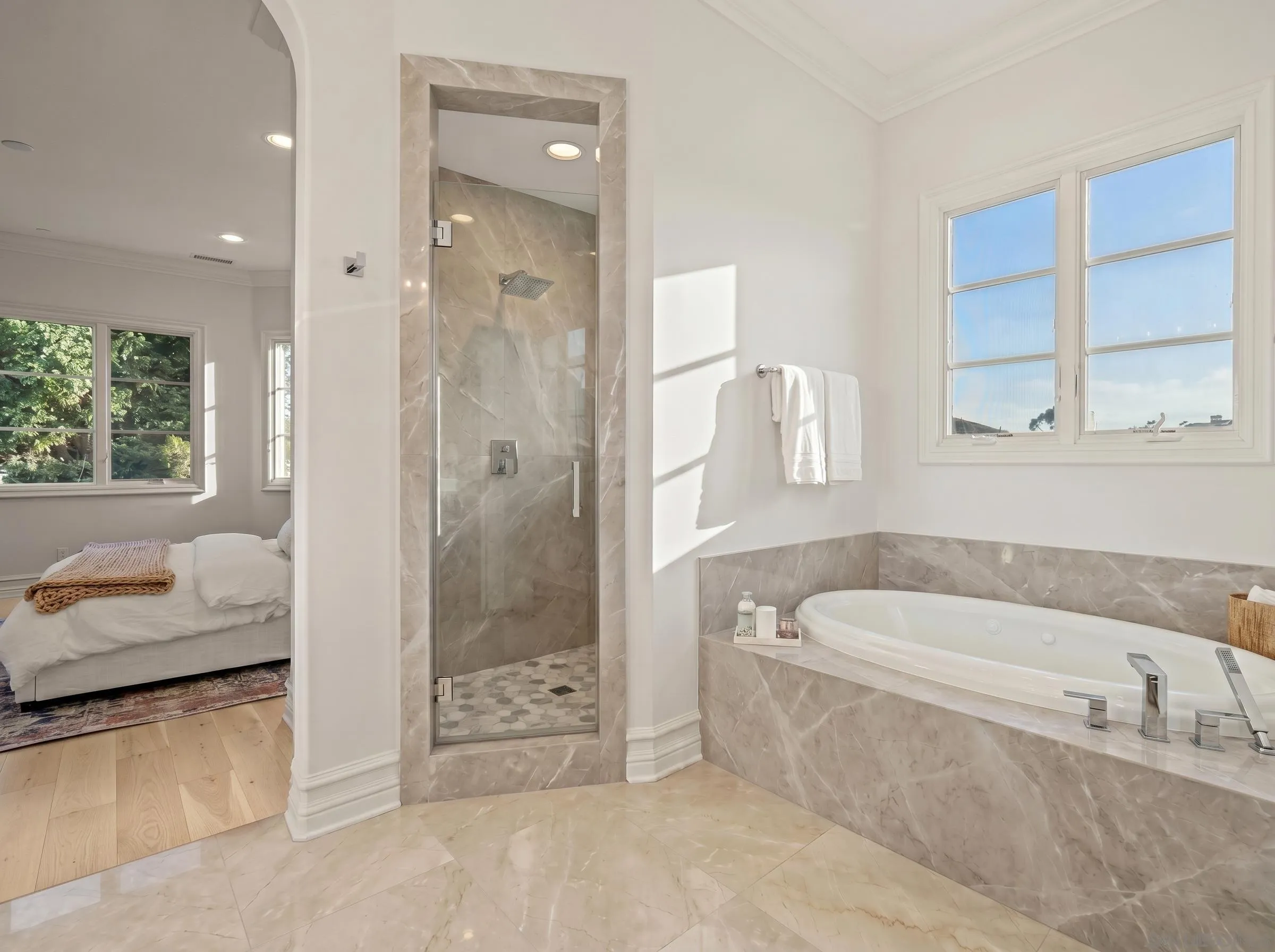 https://cdn.realtyfeed.com/cdn/127/260012499/613088a9bb5d31b508850f869d0f8def.webp