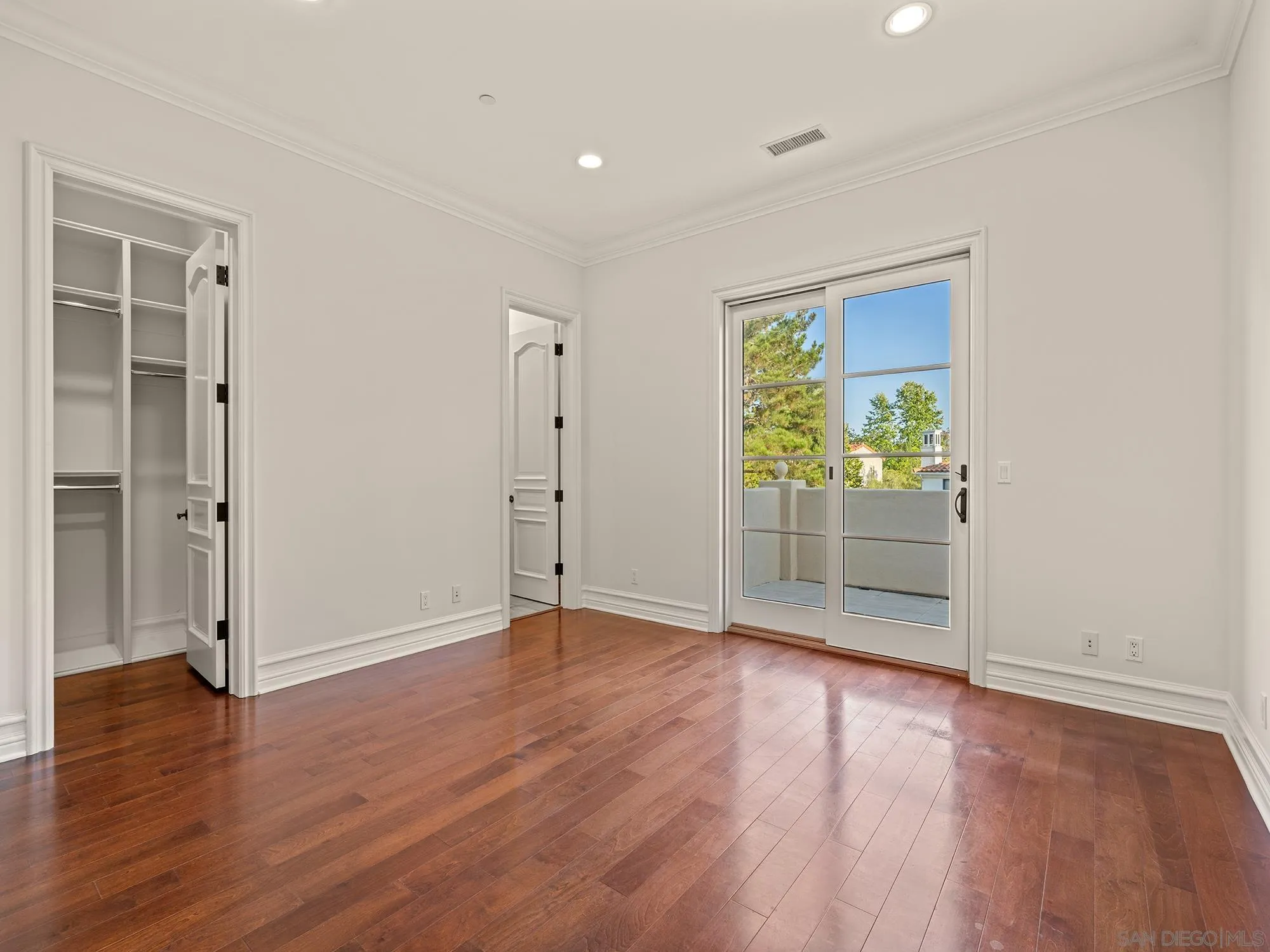 https://cdn.realtyfeed.com/cdn/127/260012499/7a477ba9e27767fd38fff1962a073687.webp