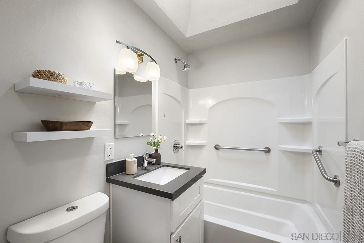 https://cdn.realtyfeed.com/cdn/127/2600125/e47cadad8078df98bbeb4ac34f11839a.webp