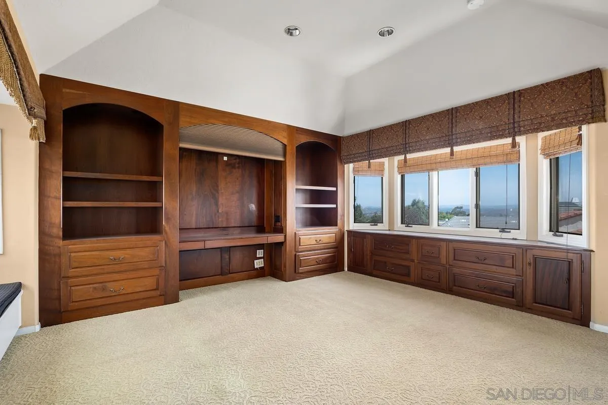 https://cdn.realtyfeed.com/cdn/127/260012504/27103731561334d49933b03e1a566f00.webp