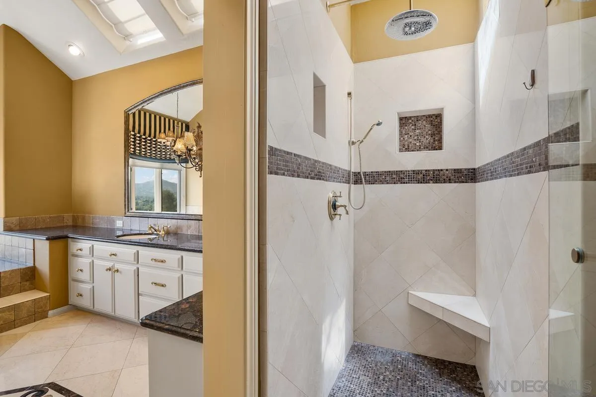 https://cdn.realtyfeed.com/cdn/127/260012504/81cf87a5f22c8c7f079ad5a60958ed7d.webp