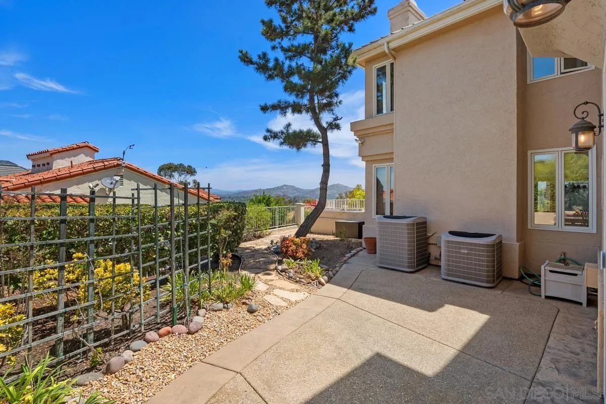 https://cdn.realtyfeed.com/cdn/127/260012504/85c2dbddacdc4ace1dd5667d6f428726.webp
