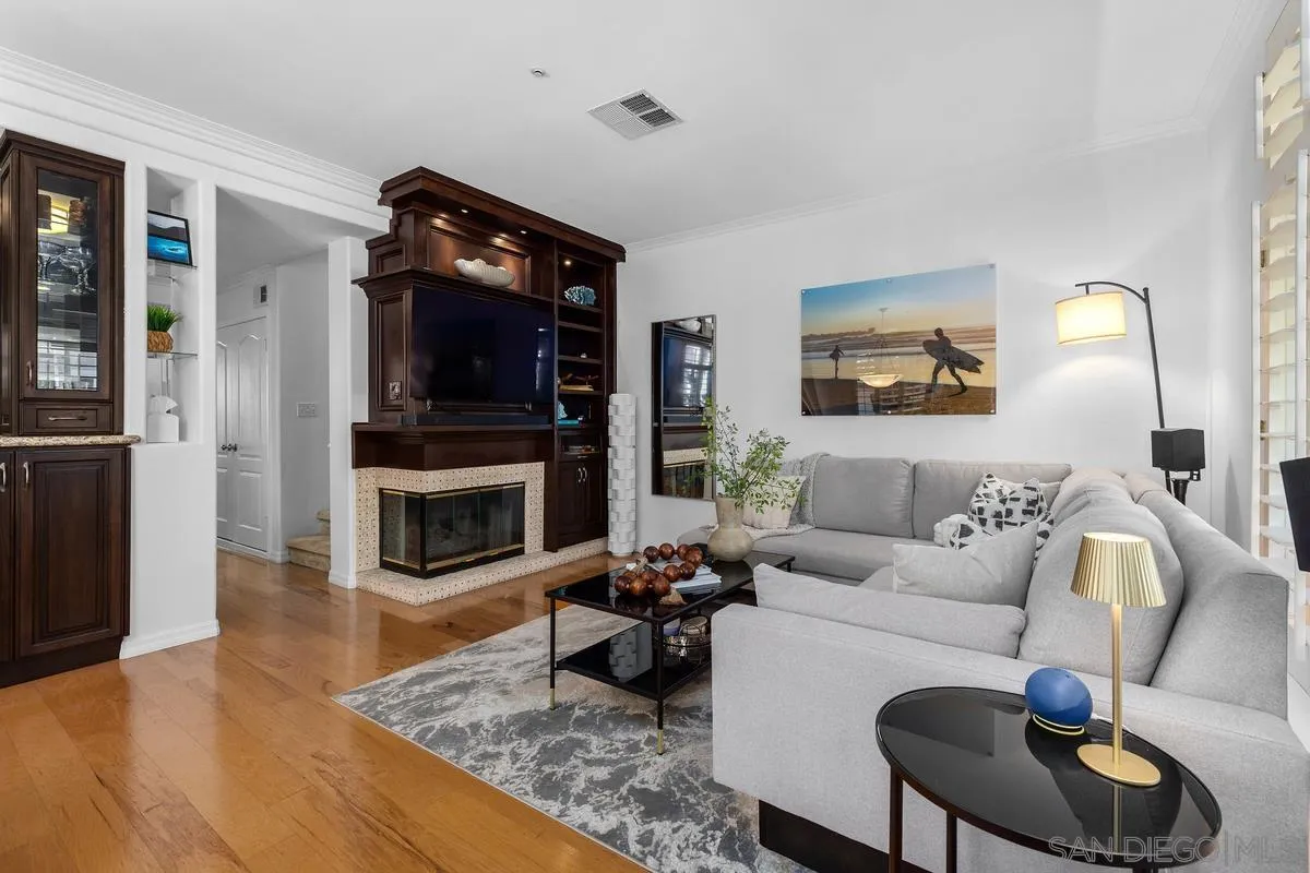 https://cdn.realtyfeed.com/cdn/127/260012507/0190f859053a82aeff2383c9fb9df3ac.webp