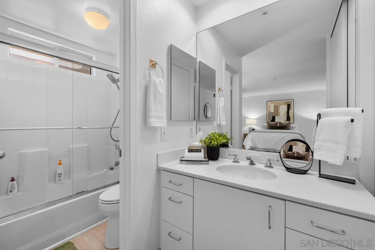 https://cdn.realtyfeed.com/cdn/127/260012507/99b56e5182dd184eef2196afe115f723.webp