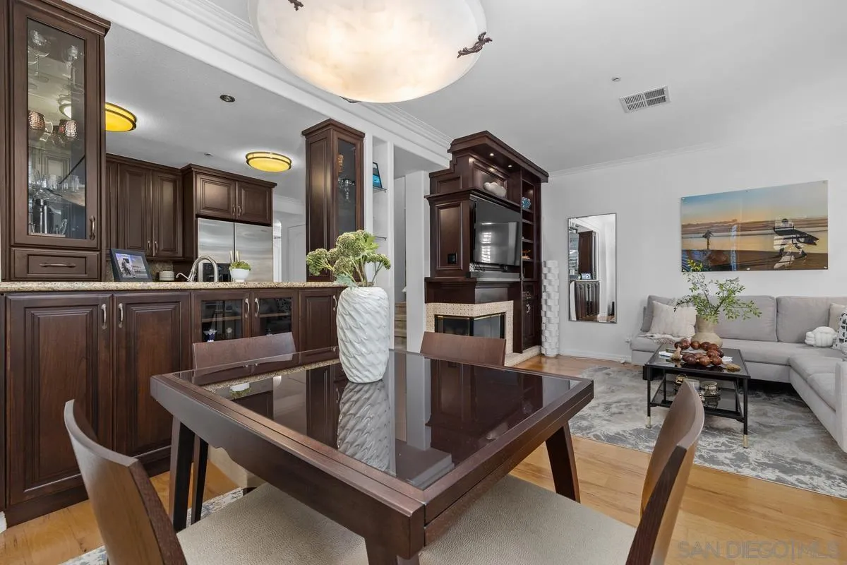 https://cdn.realtyfeed.com/cdn/127/260012507/d7c93c998b3a04132beb309cd345a760.webp