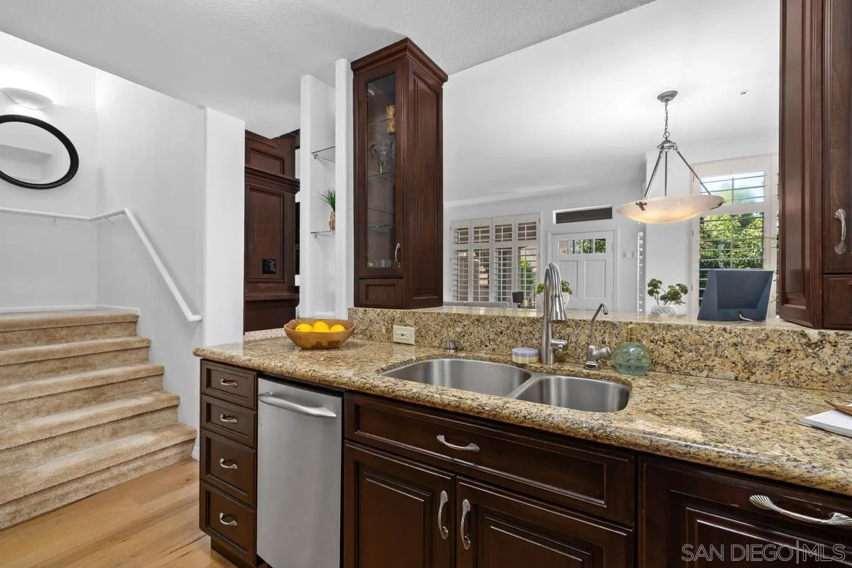 https://cdn.realtyfeed.com/cdn/127/260012507/dc66fd2f91fdab56ad4f4e9fffa95062.webp