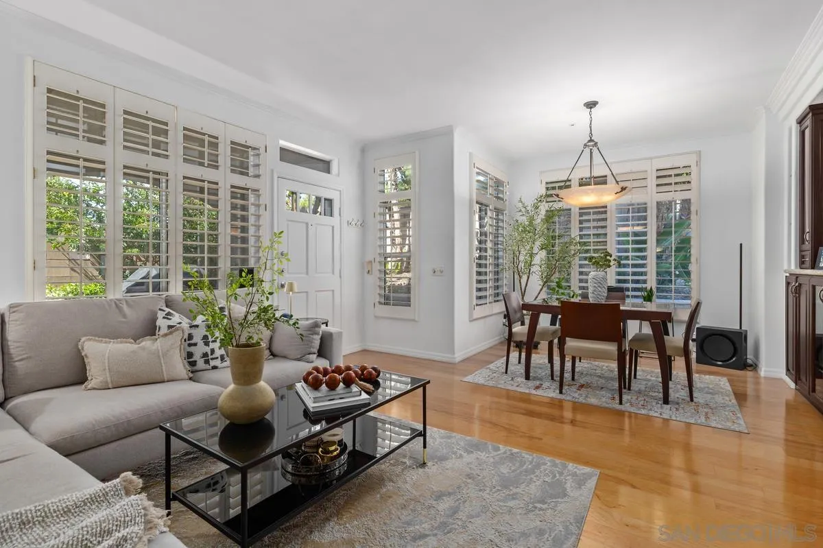https://cdn.realtyfeed.com/cdn/127/260012507/e0d1f077eb26d0884b4fd97fe411dfc7.webp