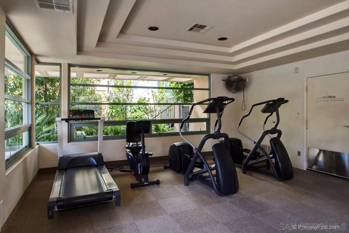 https://cdn.realtyfeed.com/cdn/127/260012507/e3fae438dfb375201b77eb718cb48026.webp