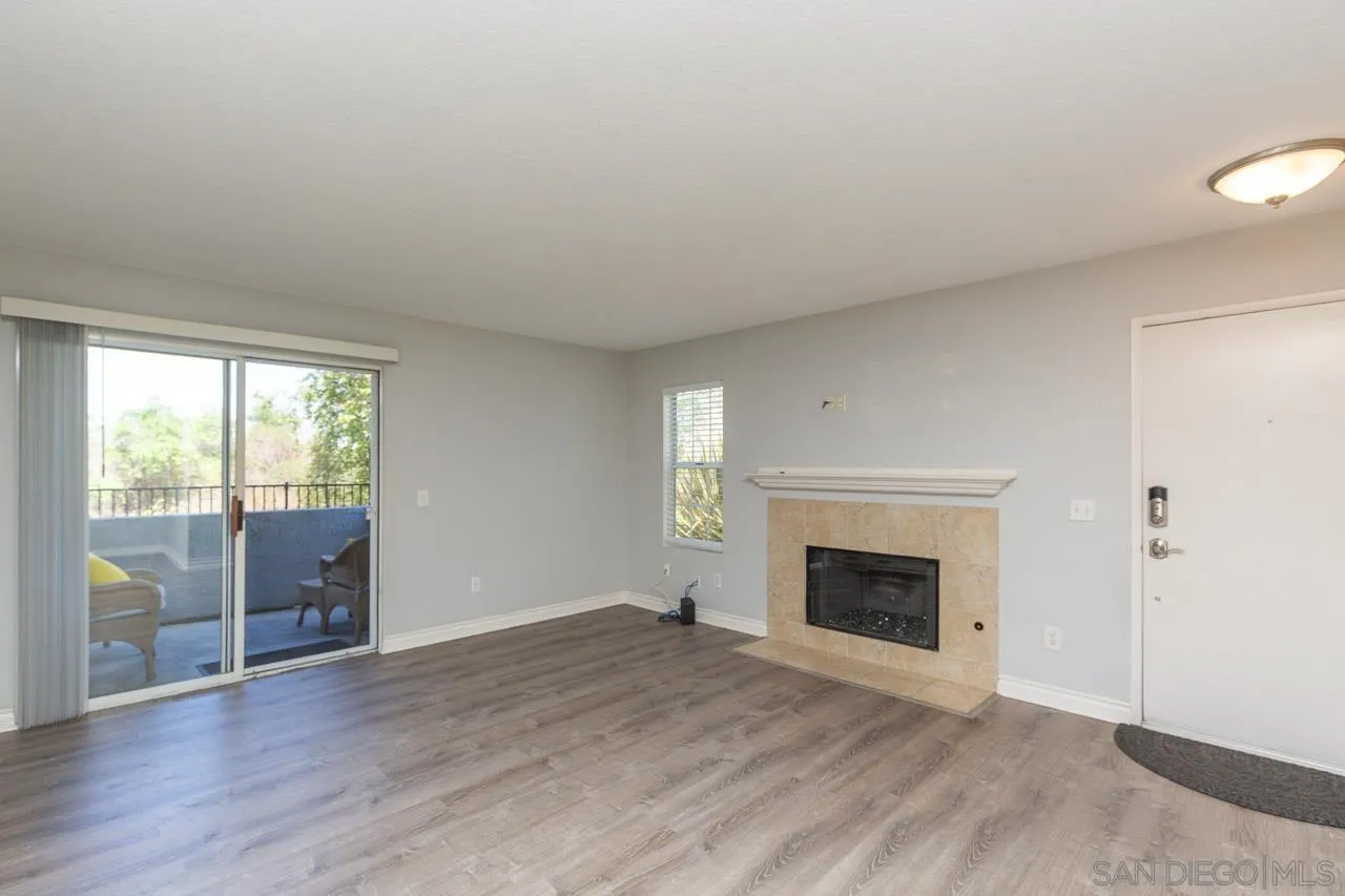 https://cdn.realtyfeed.com/cdn/127/260012508/58293941c10f8122a88eb3a13f98d7f5.webp