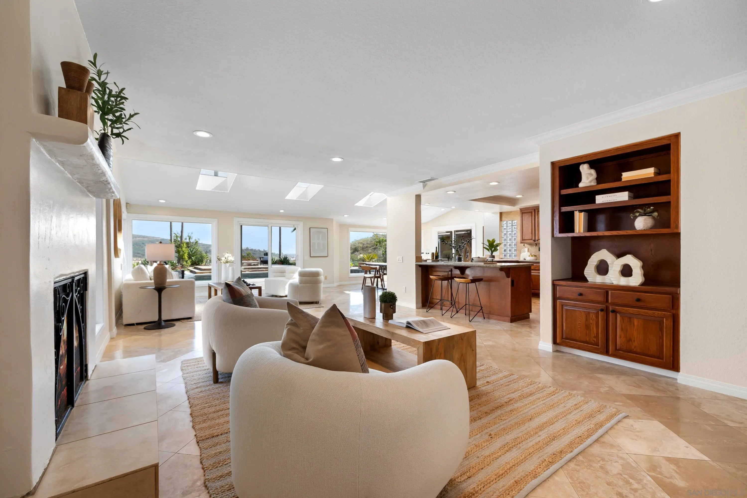 https://cdn.realtyfeed.com/cdn/127/260012517/260175c0b930b52cf4b5c2a9dbb371ac.webp