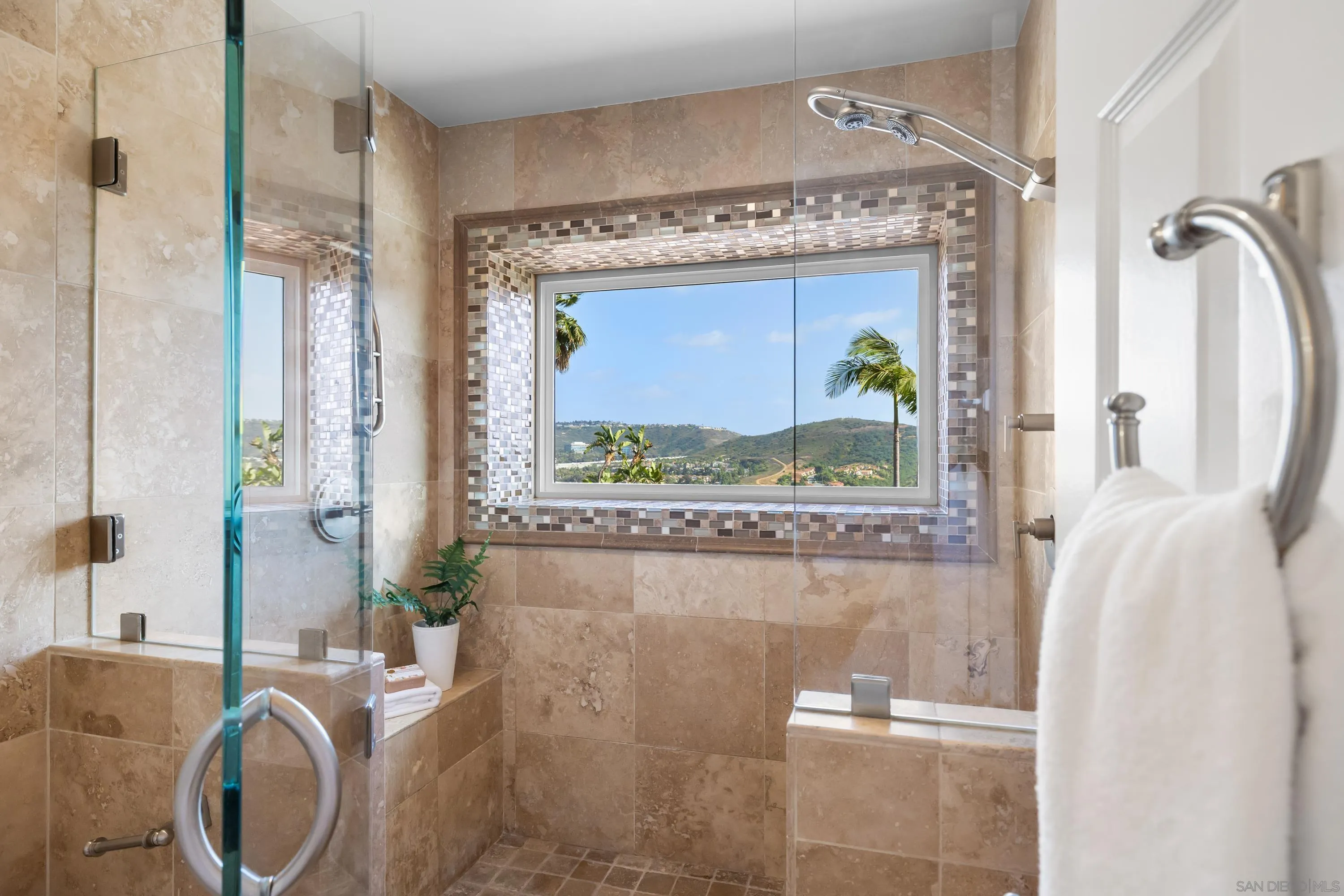 https://cdn.realtyfeed.com/cdn/127/260012517/2fccdc88574dea872404fa21507d1745.webp