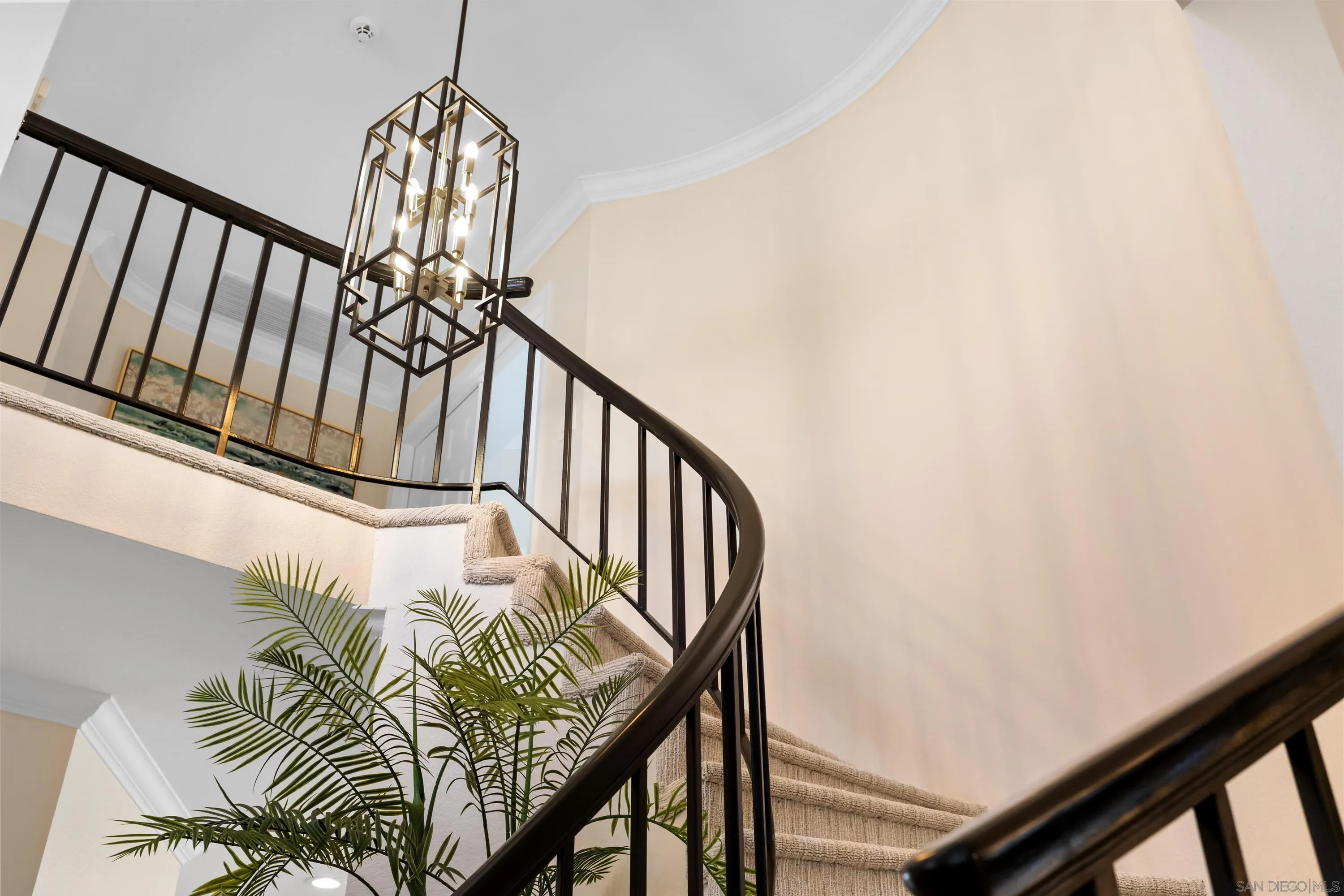 https://cdn.realtyfeed.com/cdn/127/260012517/db80b8c03f35469918665fa38dee9c00.webp