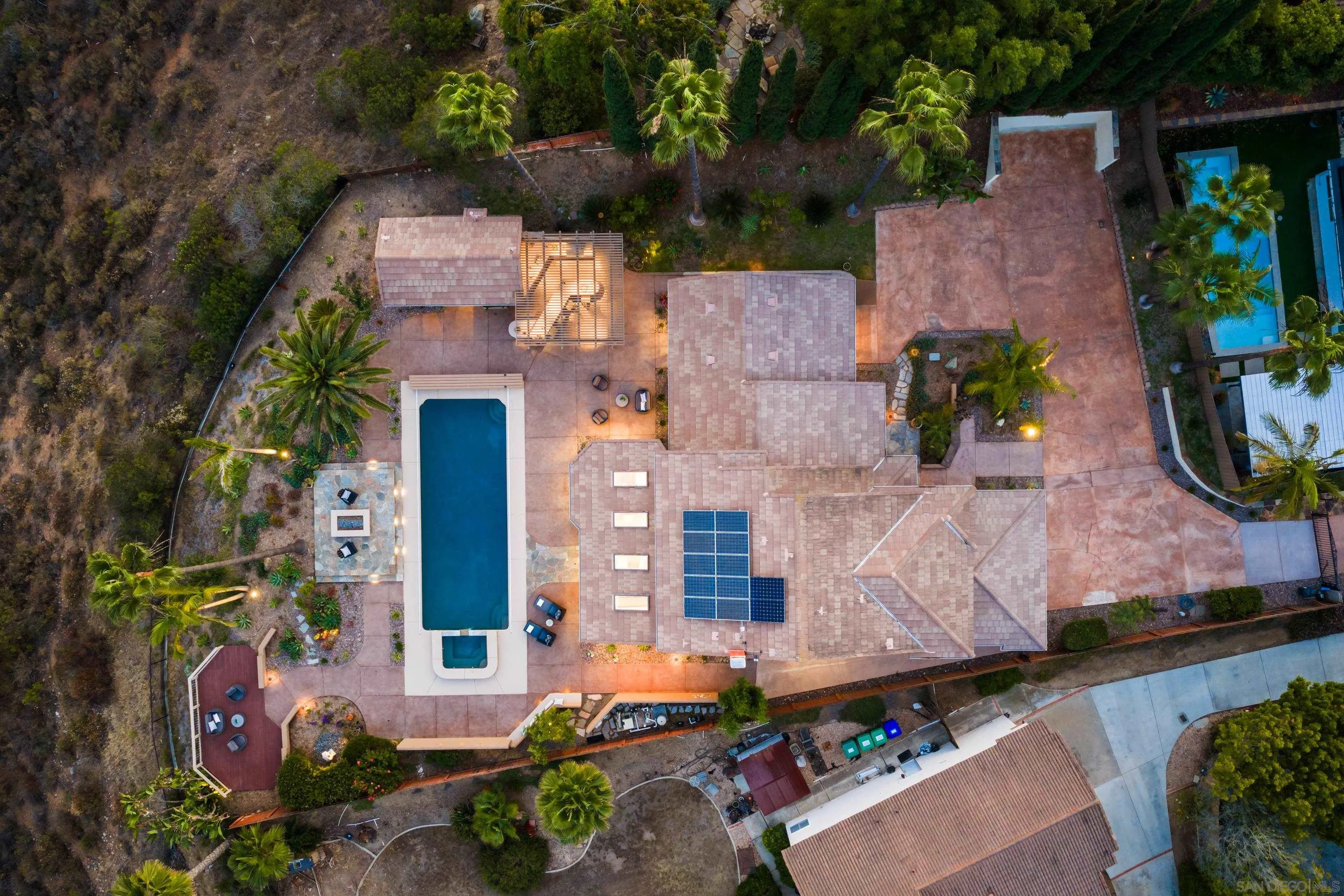 https://cdn.realtyfeed.com/cdn/127/260012517/e528f44f3a9a32f7b75c05c7cc704f00.webp
