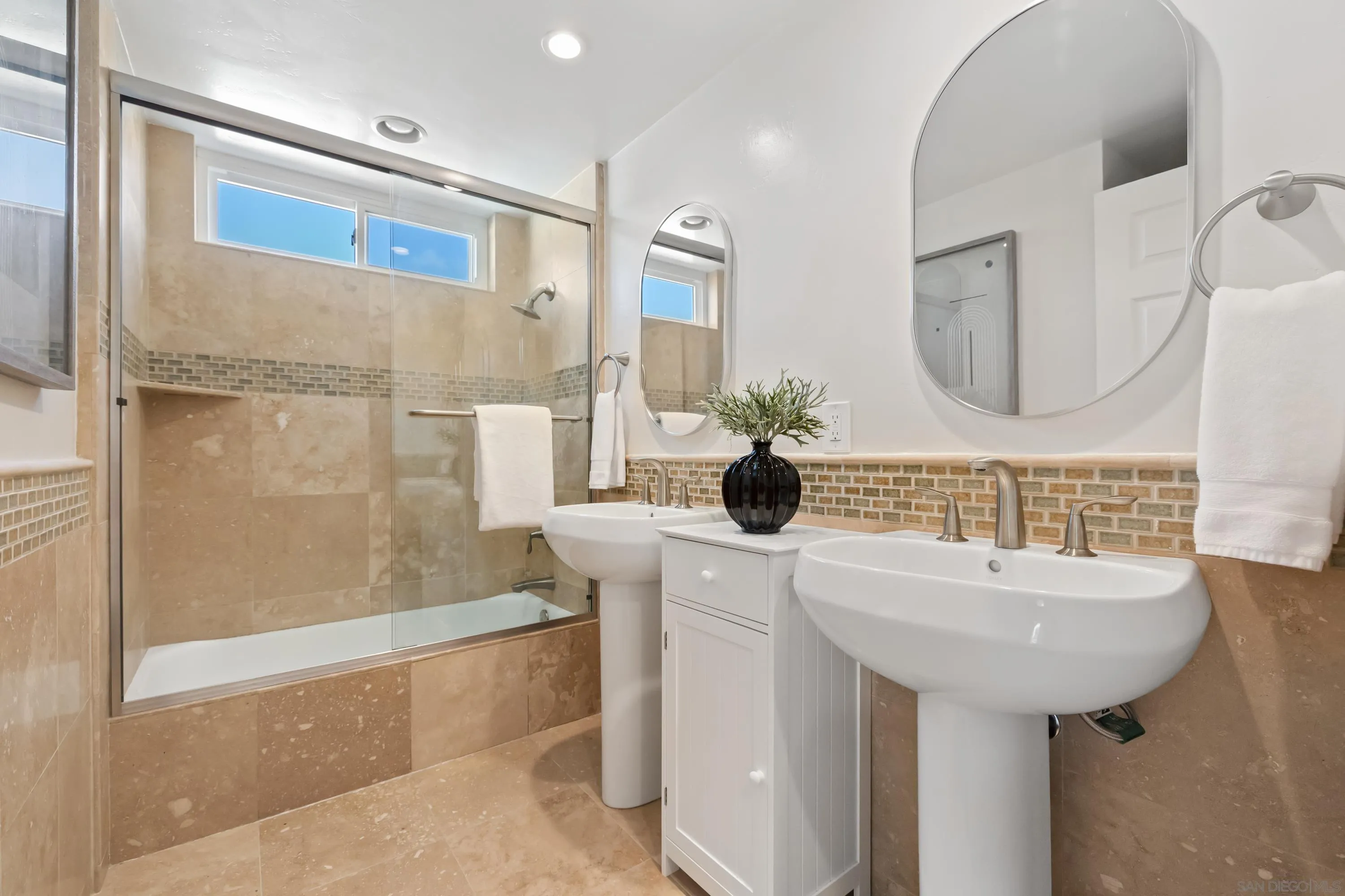 https://cdn.realtyfeed.com/cdn/127/260012517/e54aa3bbcfa37ecf44dec4303a09a136.webp
