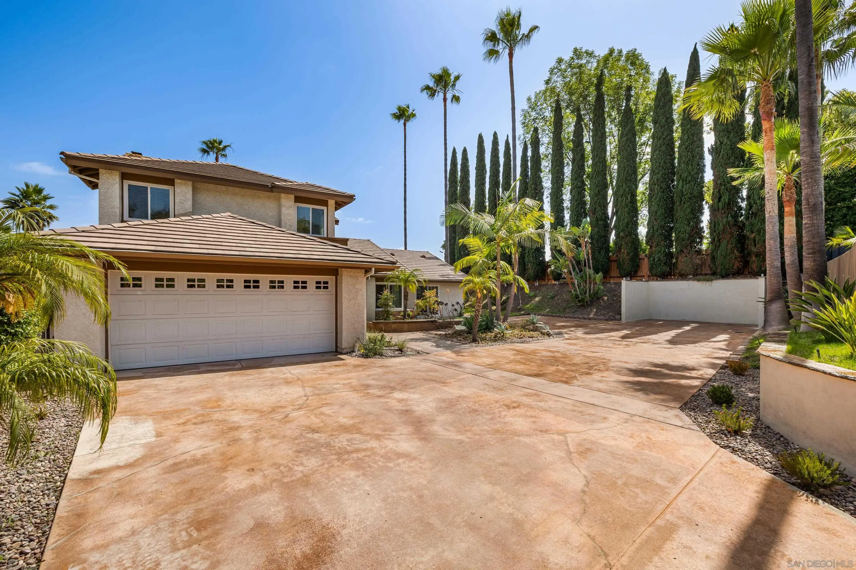 https://cdn.realtyfeed.com/cdn/127/260012517/e712877c042c9c4a62a44b2fbcfaea32.webp