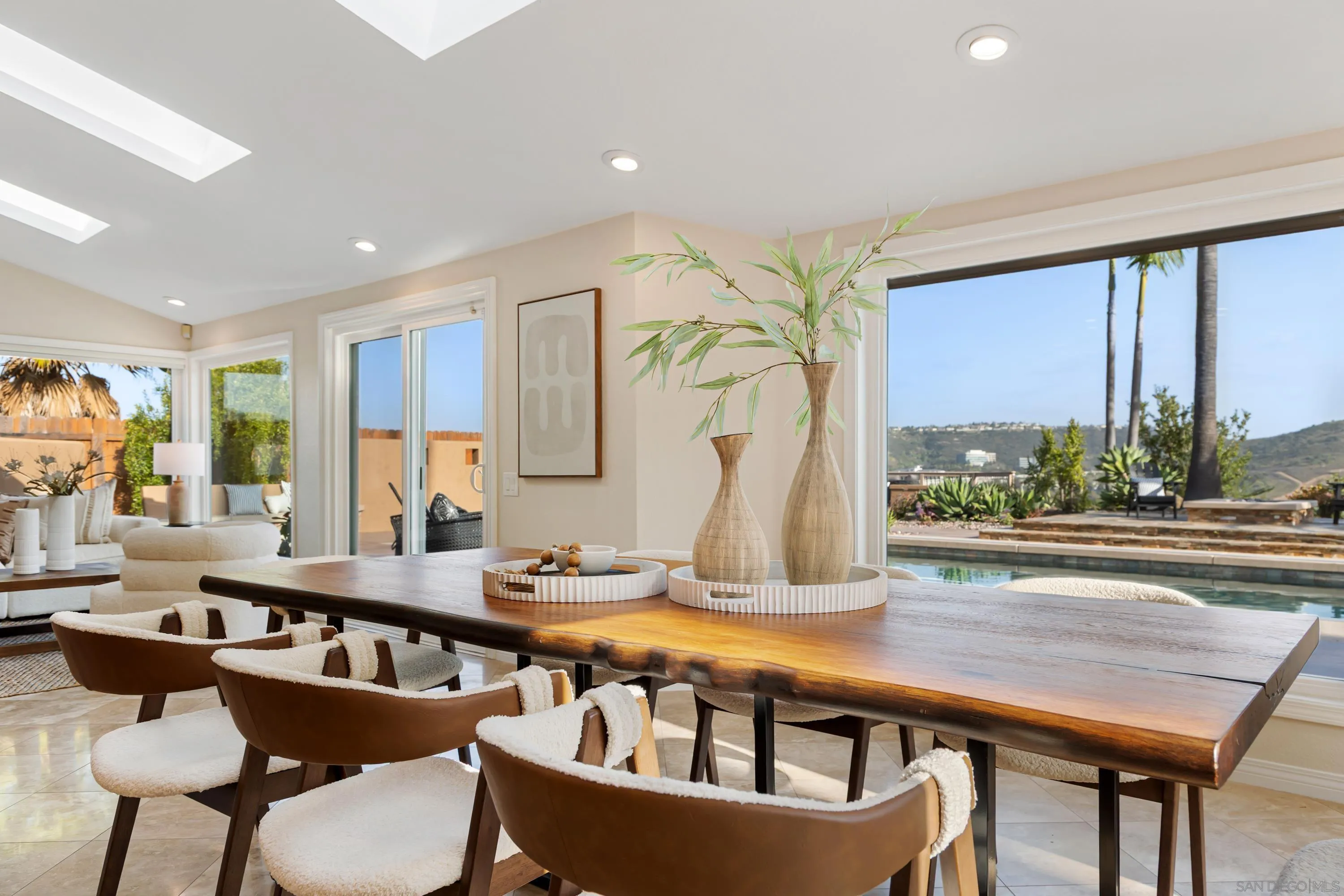 https://cdn.realtyfeed.com/cdn/127/260012517/f69995eec86baddfdb6345736c682130.webp