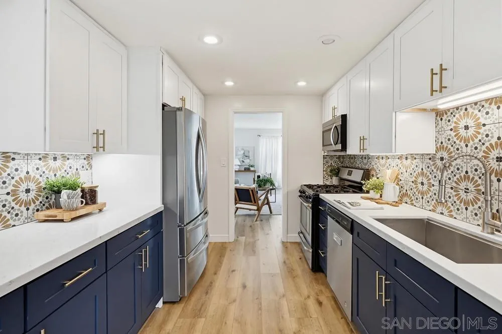 https://cdn.realtyfeed.com/cdn/127/260012518/0d0681f87b64b820a6fee51345b78407.webp