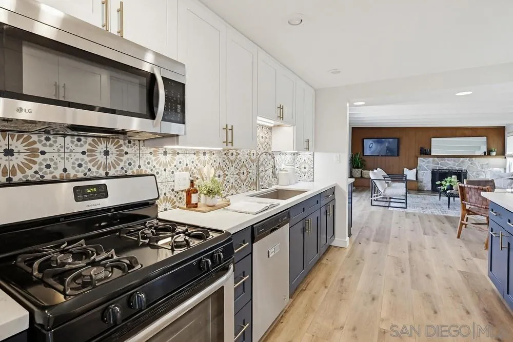 https://cdn.realtyfeed.com/cdn/127/260012518/1f6ffeeeb8732d9188c0a2128af4f94b.webp