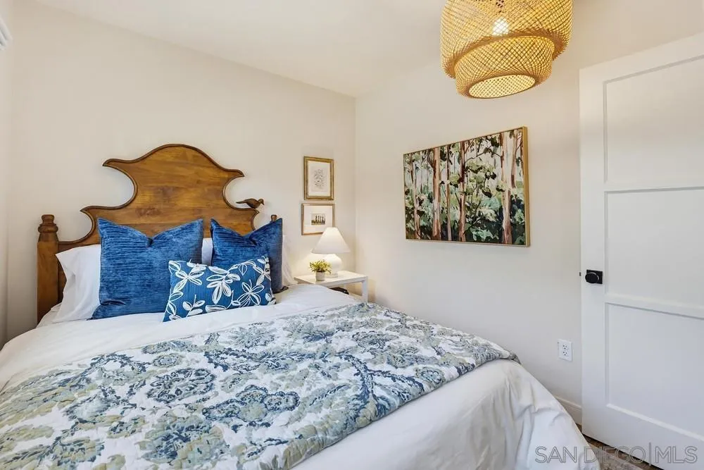 https://cdn.realtyfeed.com/cdn/127/260012518/49768cad50b8f744e49eaf224ba3ffc4.webp
