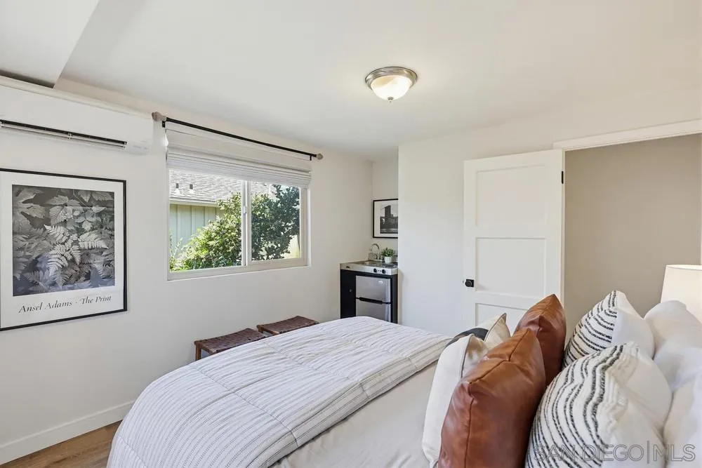 https://cdn.realtyfeed.com/cdn/127/260012518/51db6b974d5ad8f81c29702456341ff9.webp