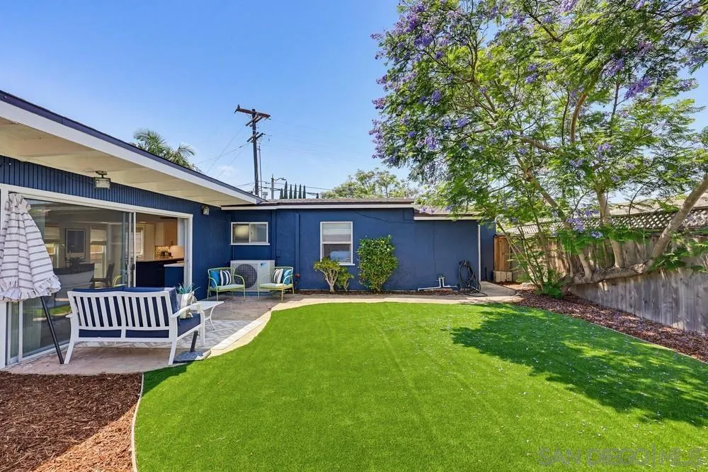 https://cdn.realtyfeed.com/cdn/127/260012518/74b8e662204776768ffb9ab83ab6b462.webp
