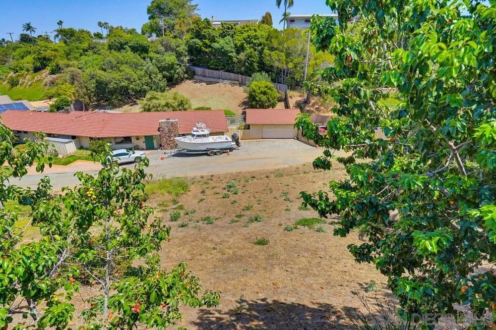 https://cdn.realtyfeed.com/cdn/127/260012518/a164bb1170ce5771be01037a7e4519b4.webp