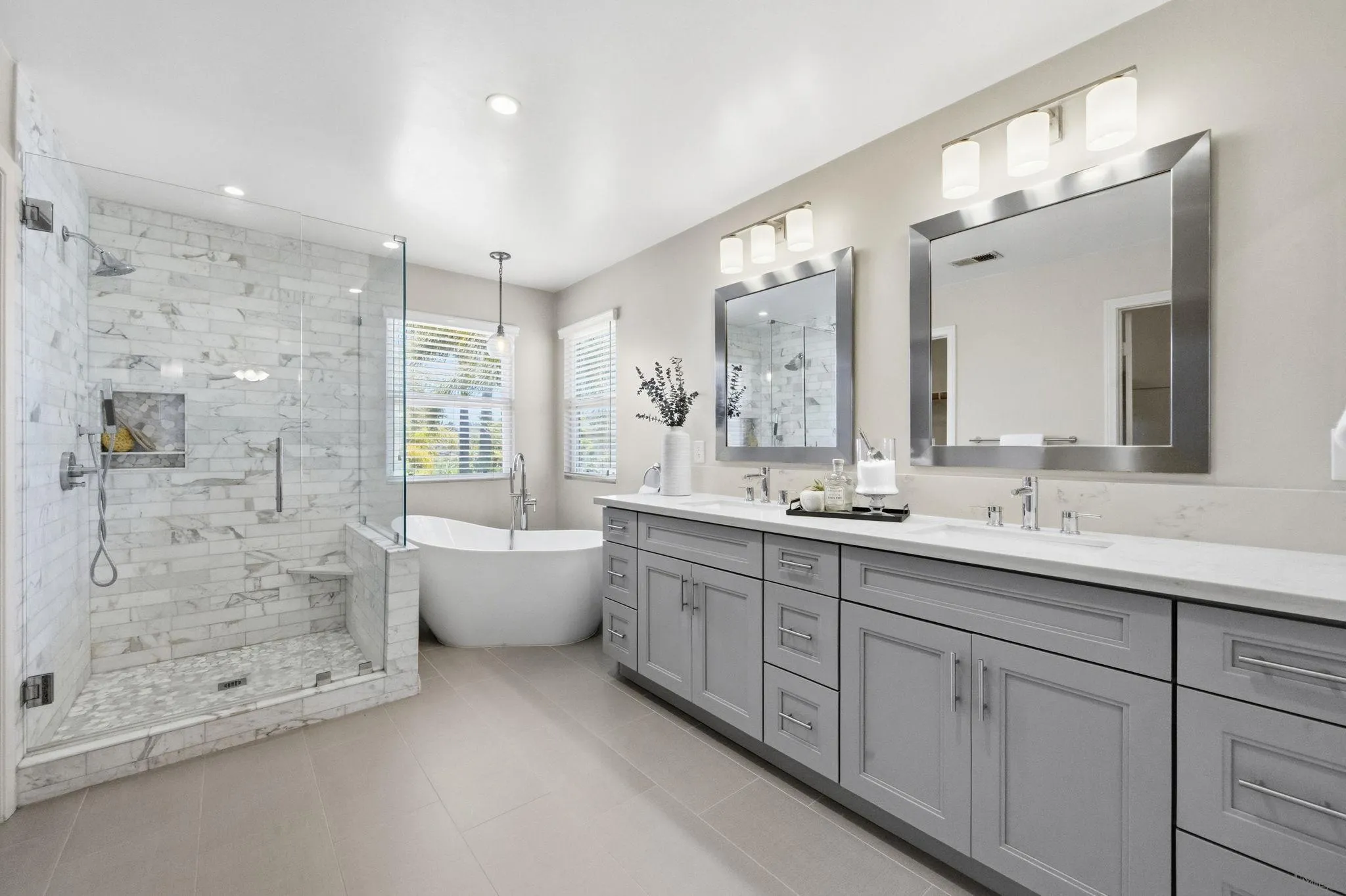https://cdn.realtyfeed.com/cdn/127/260012522/3e8ef230fe6668ae52fff7ec31a57c6e.webp